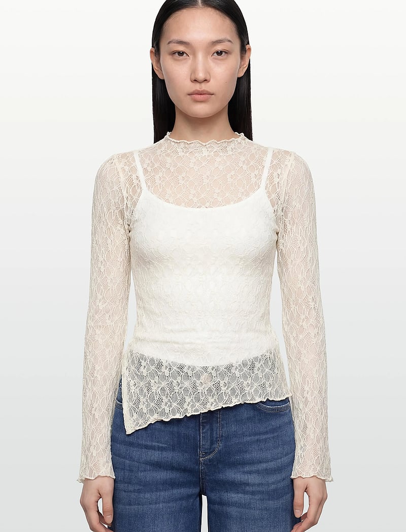 Gina Tricot - Asymmetric lace top - langærmede toppe - offwhite (1420) - 3