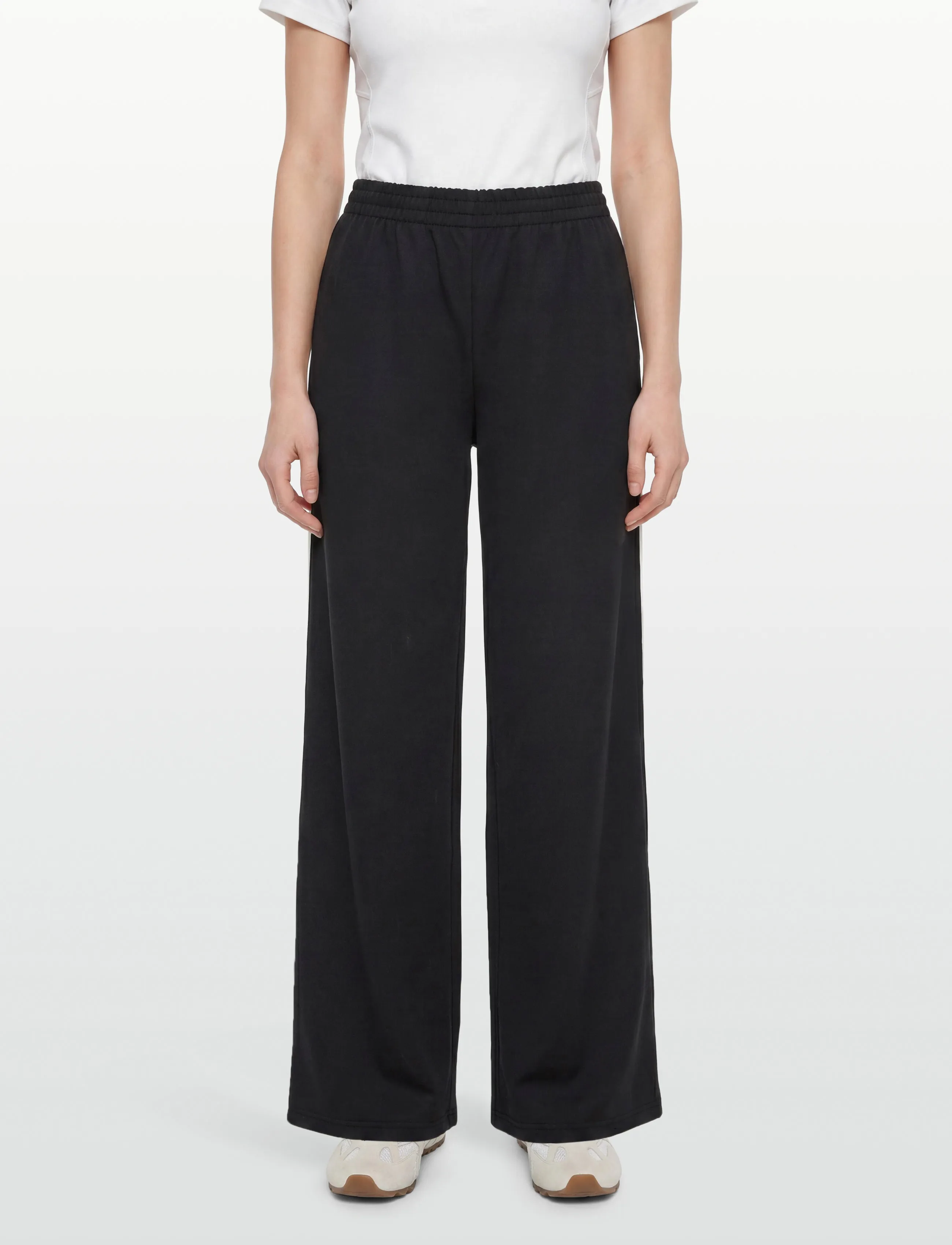 Sporty Wide Trousers 2