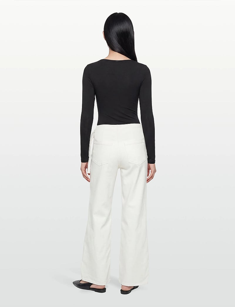 Gina Tricot - Booty belted jeans - brede jeans - offwhite - 4