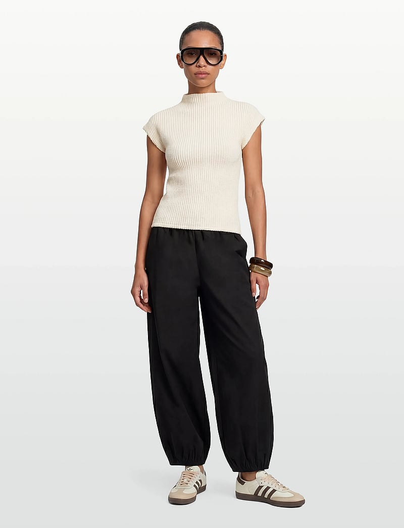 Gina Tricot - Funnel neck top - pullover - egret (1144) - 0