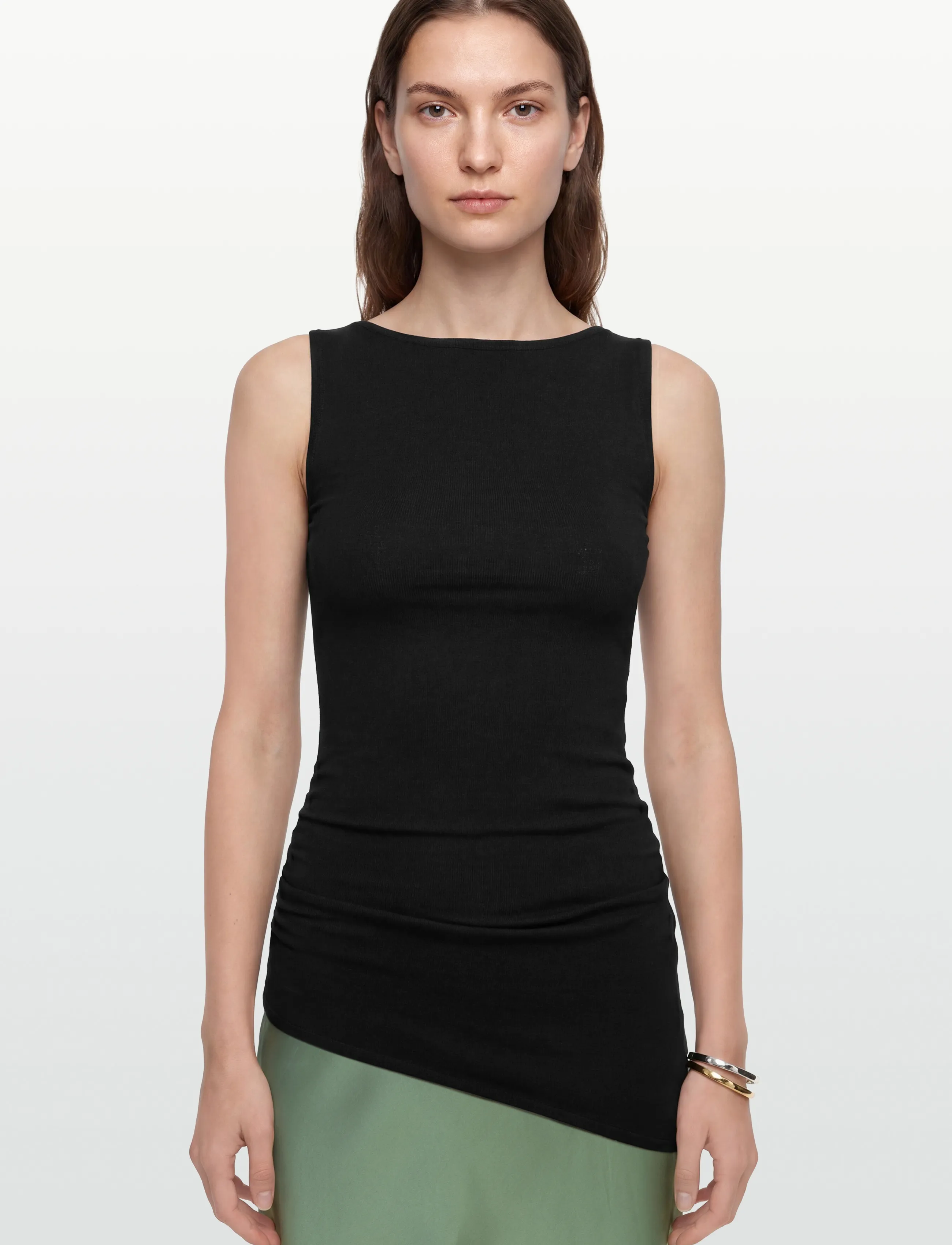 Gina Tricot - Asymmetric knitted top - topy bez rękawów - black (9000) - 3