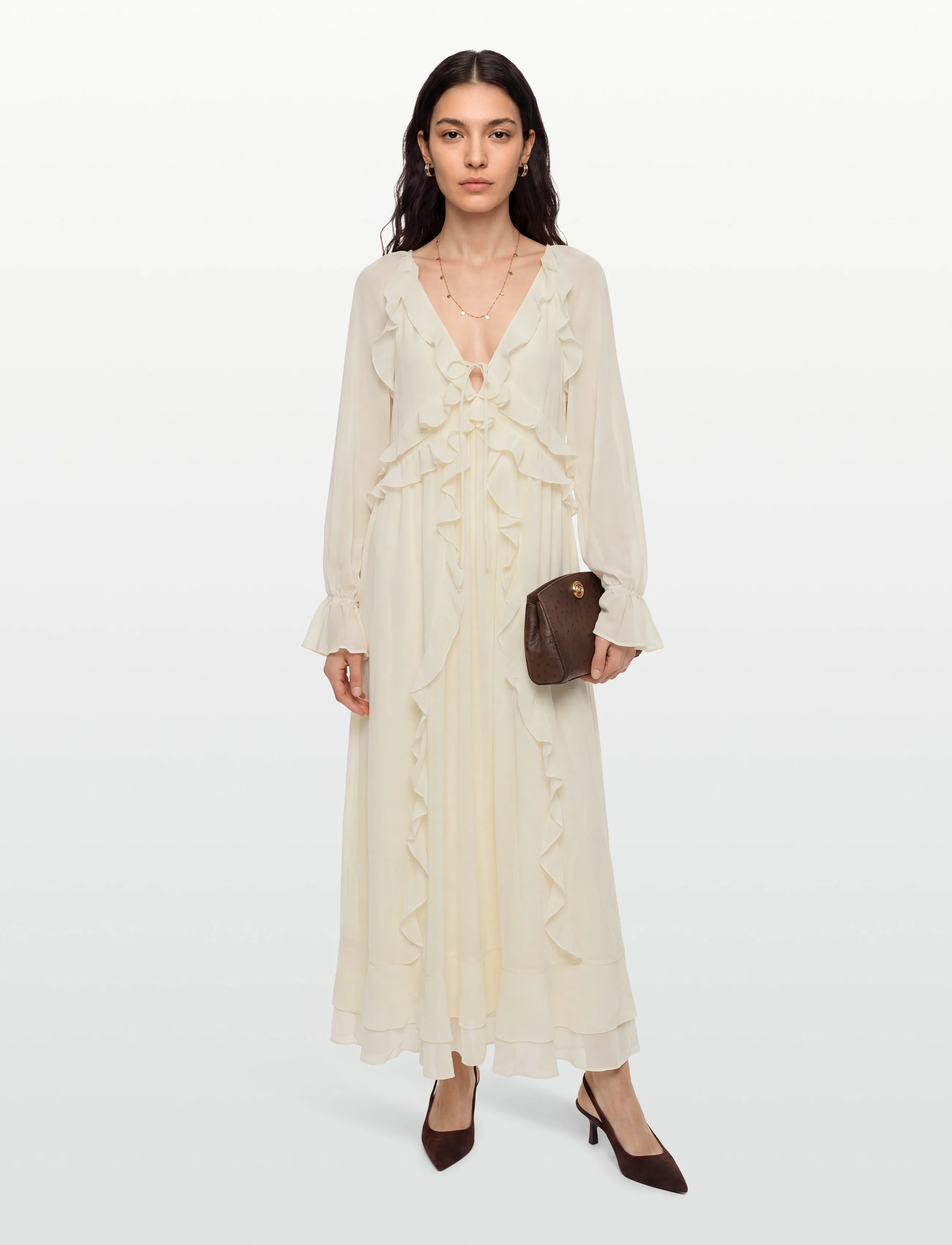 Gina Tricot Chiffon Maxi Long Sleeve Dress, Kvinder, Flæset Langærmet Maxikjole, Cream, Str: S