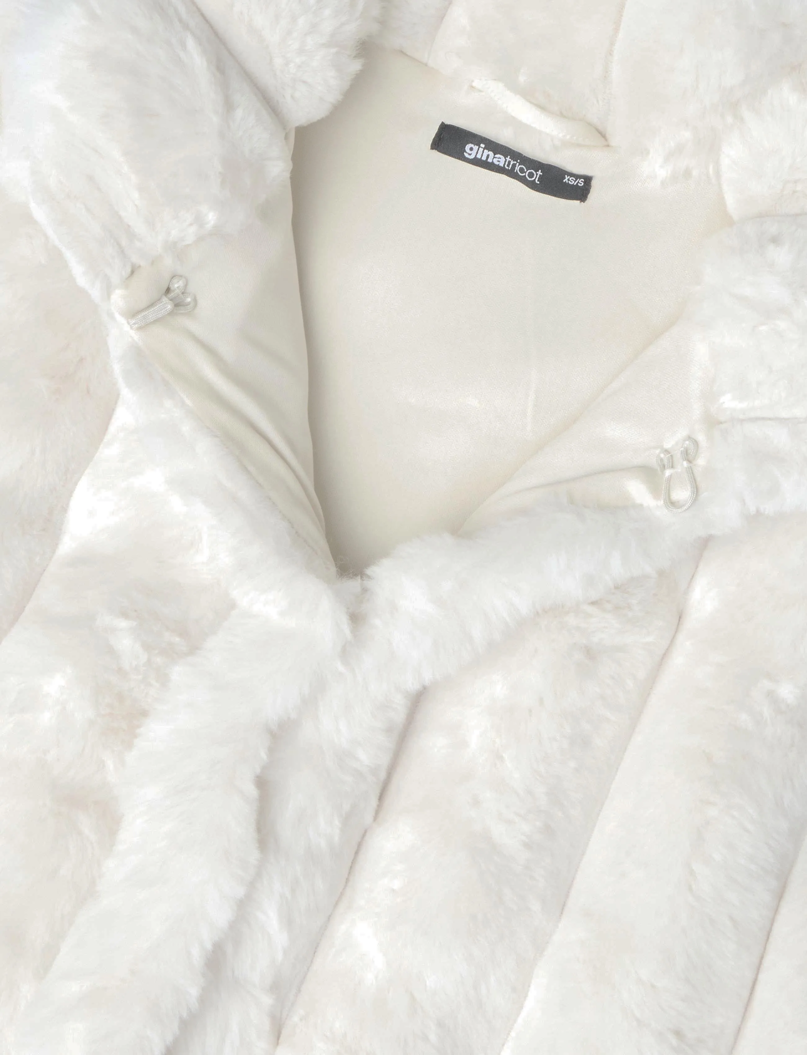 Gina Tricot - Faux fur vest - teddy-vestid - cream (1047) - 2