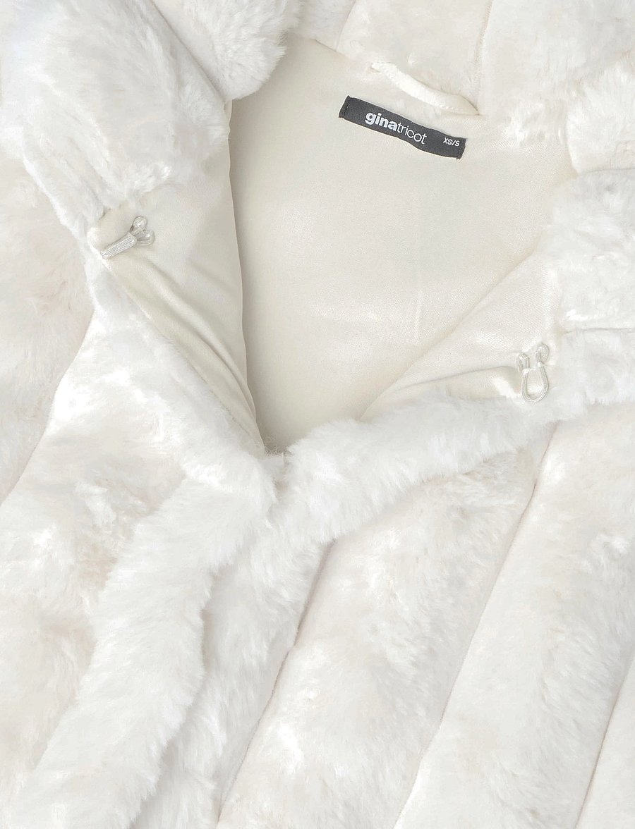 Gina Tricot - Faux fur vest - teddy-vestid - cream (1047) - 2
