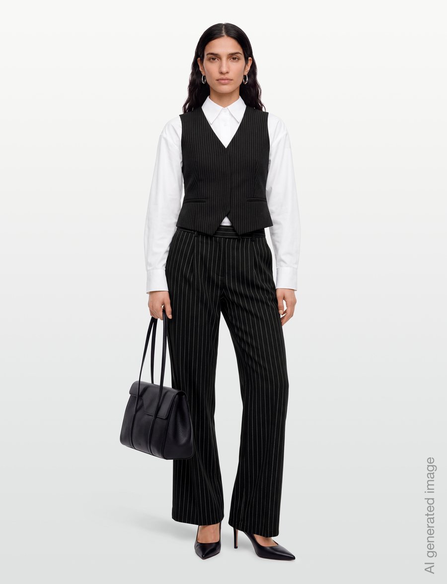 Gina Tricot - Mid waist flare trousers - utsvängda byxor - black pinstripe - 0