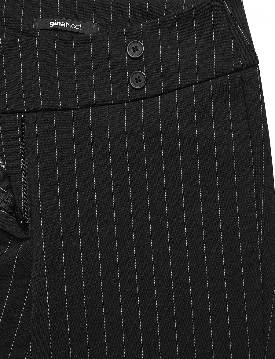 Gina Tricot - Mid waist flare trousers - flare bukser - black pinstripe - 2