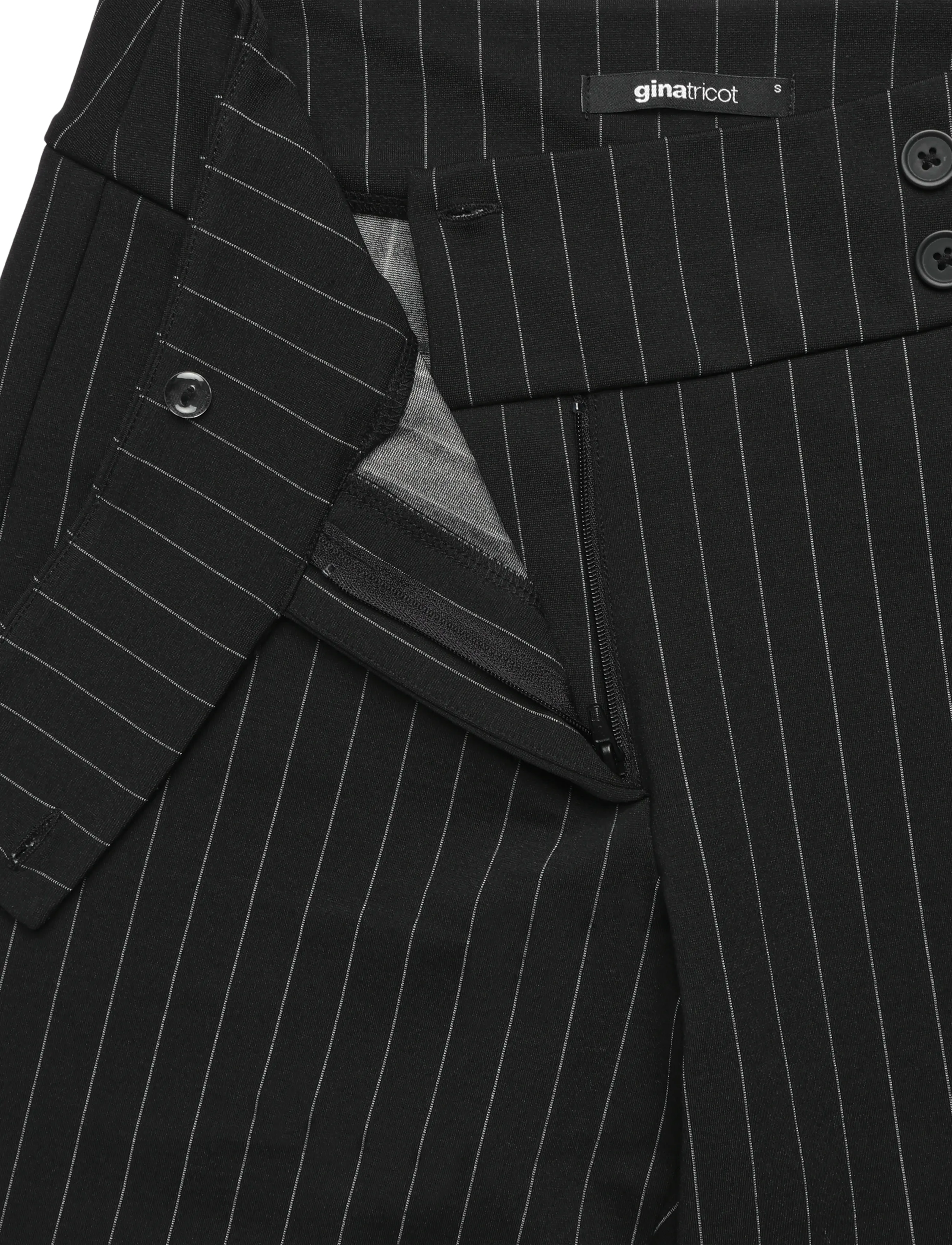 Gina Tricot - Mid waist flare trousers - flare bukser - black pinstripe - 3