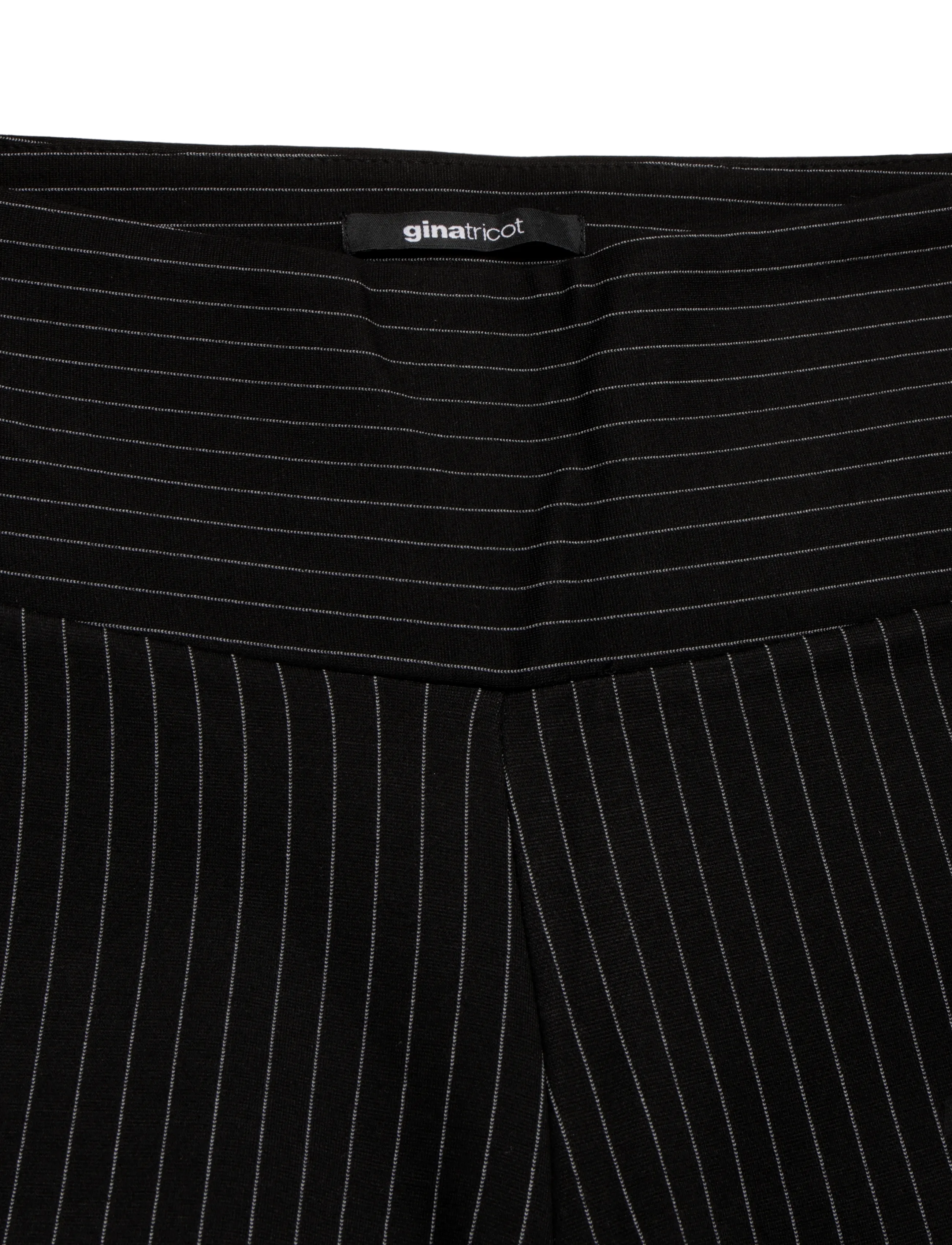 Gina Tricot - Mid waist wide trousers - bukser med brede ben - black pinstripe - 2