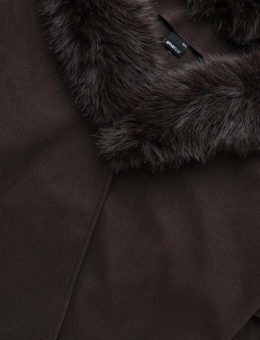 Gina Tricot - Faux fur collar cape jacket - fuskpäls - mole (7382) - 2