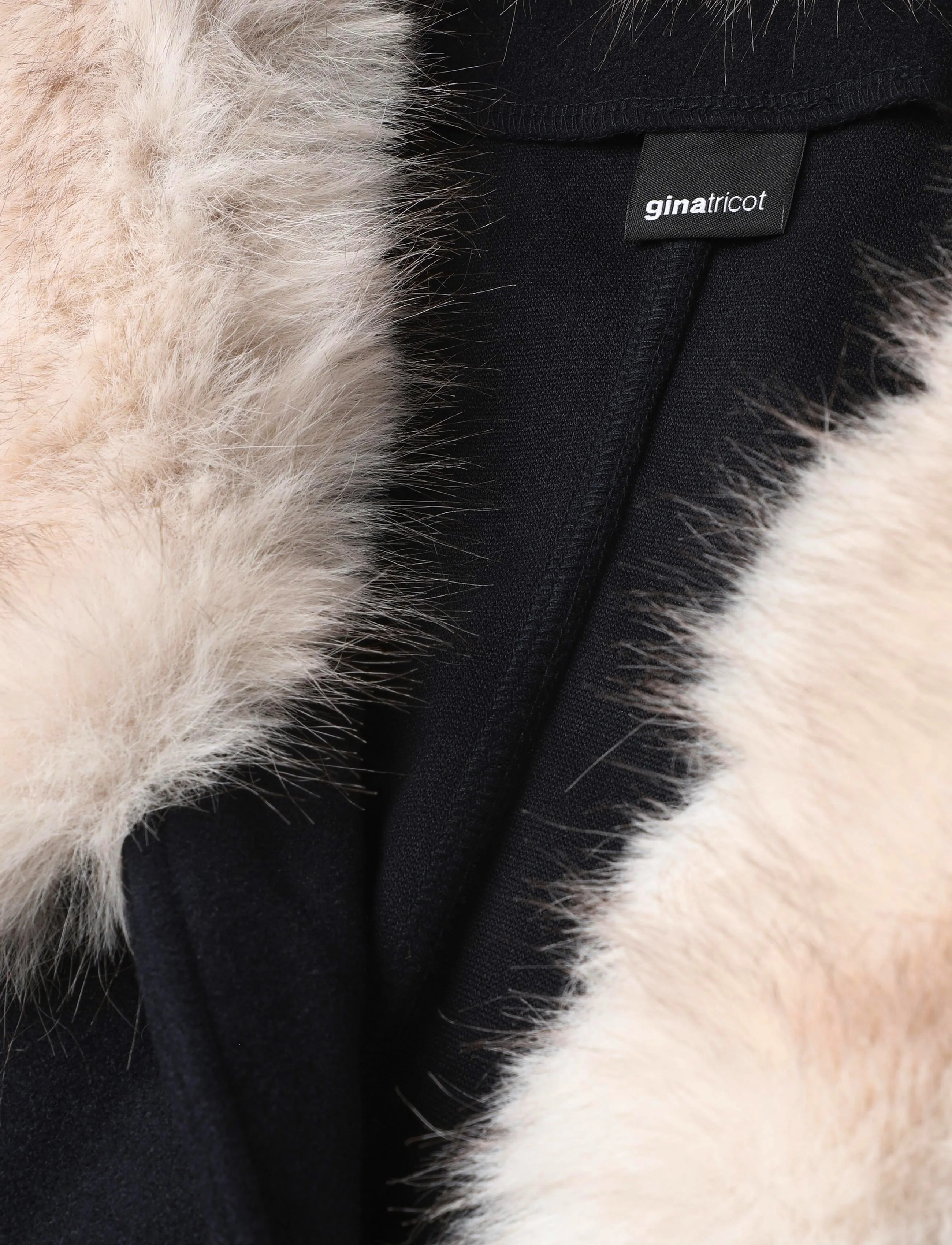 Gina Tricot - Faux fur collar cape jacket - kunstpelz - sky captain - 2