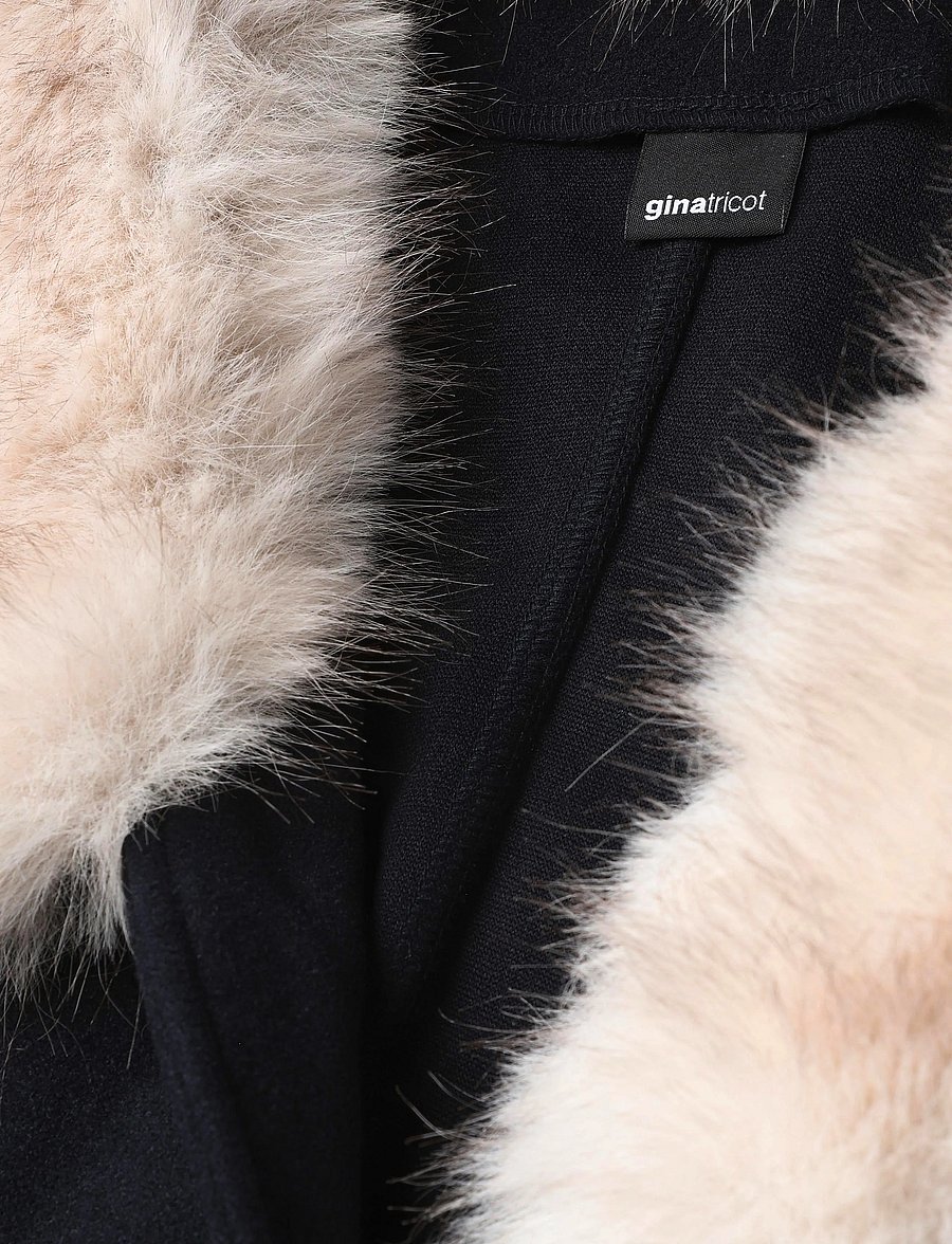 Gina Tricot - Faux fur collar cape jacket - kunstpelz - sky captain - 2
