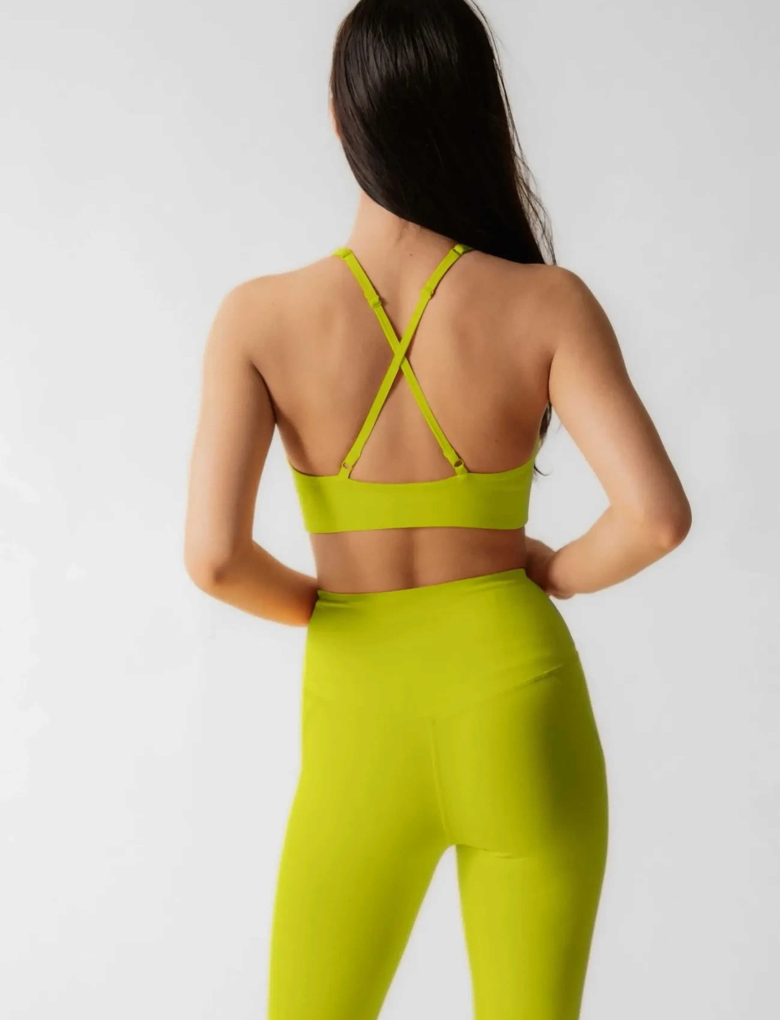 Girlfriend Collective - Topanga Bra, Cross-Back - sports bh'er: medium støtte - chartreuse - 3
