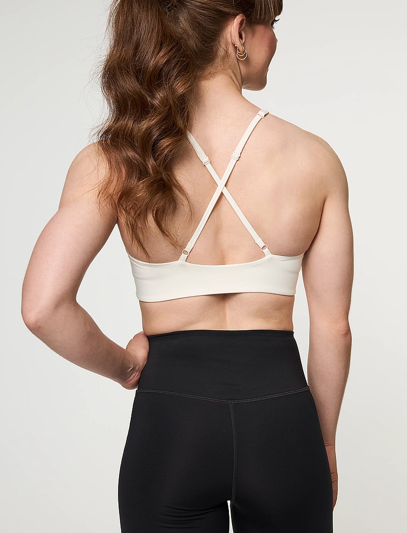 Girlfriend Collective - Topanga Bra, Cross-Back - medium support - ivory - 3