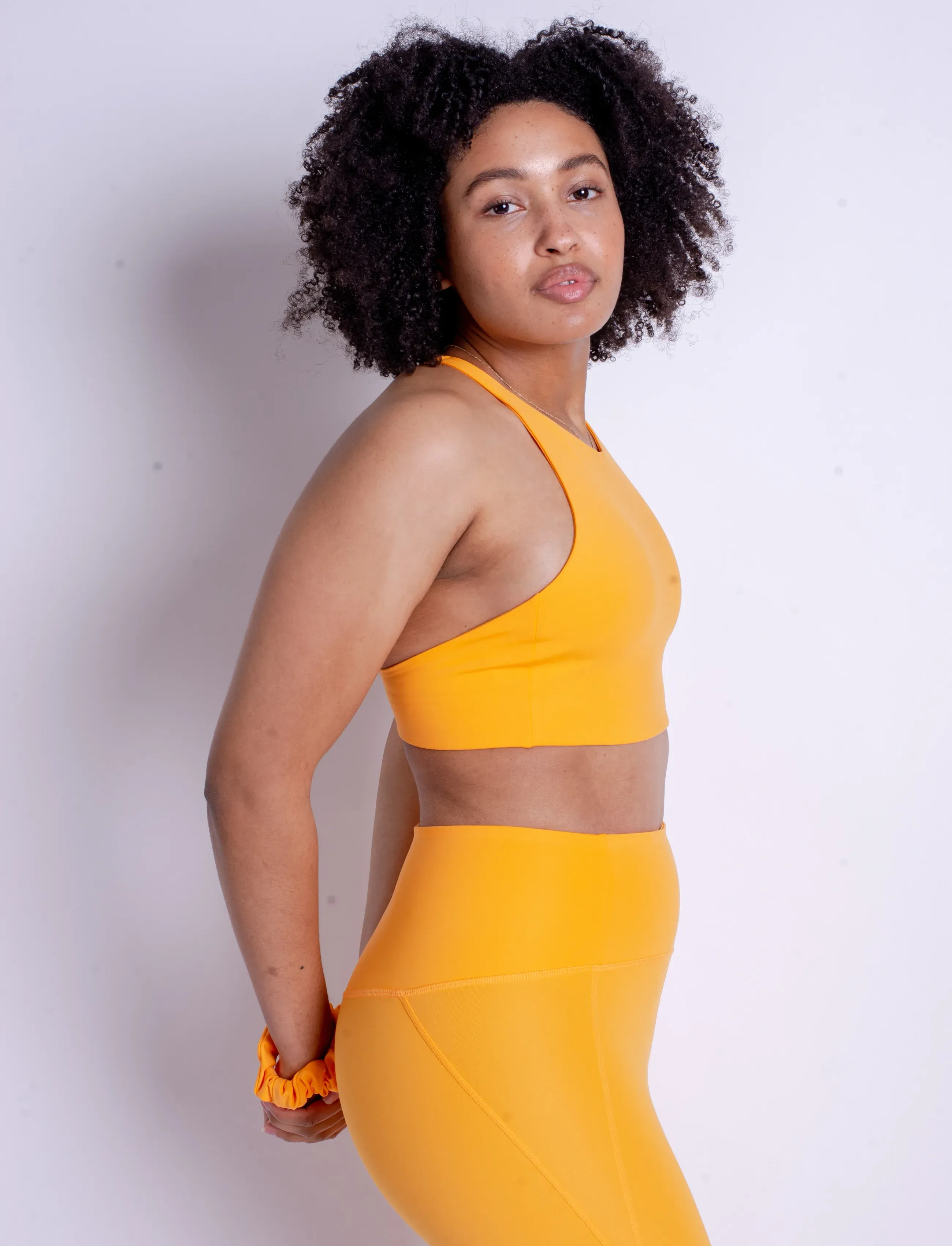 Girlfriend Collective - Topanga Bra, Cross-Back - sports bh'er: medium støtte - orange zest - 5