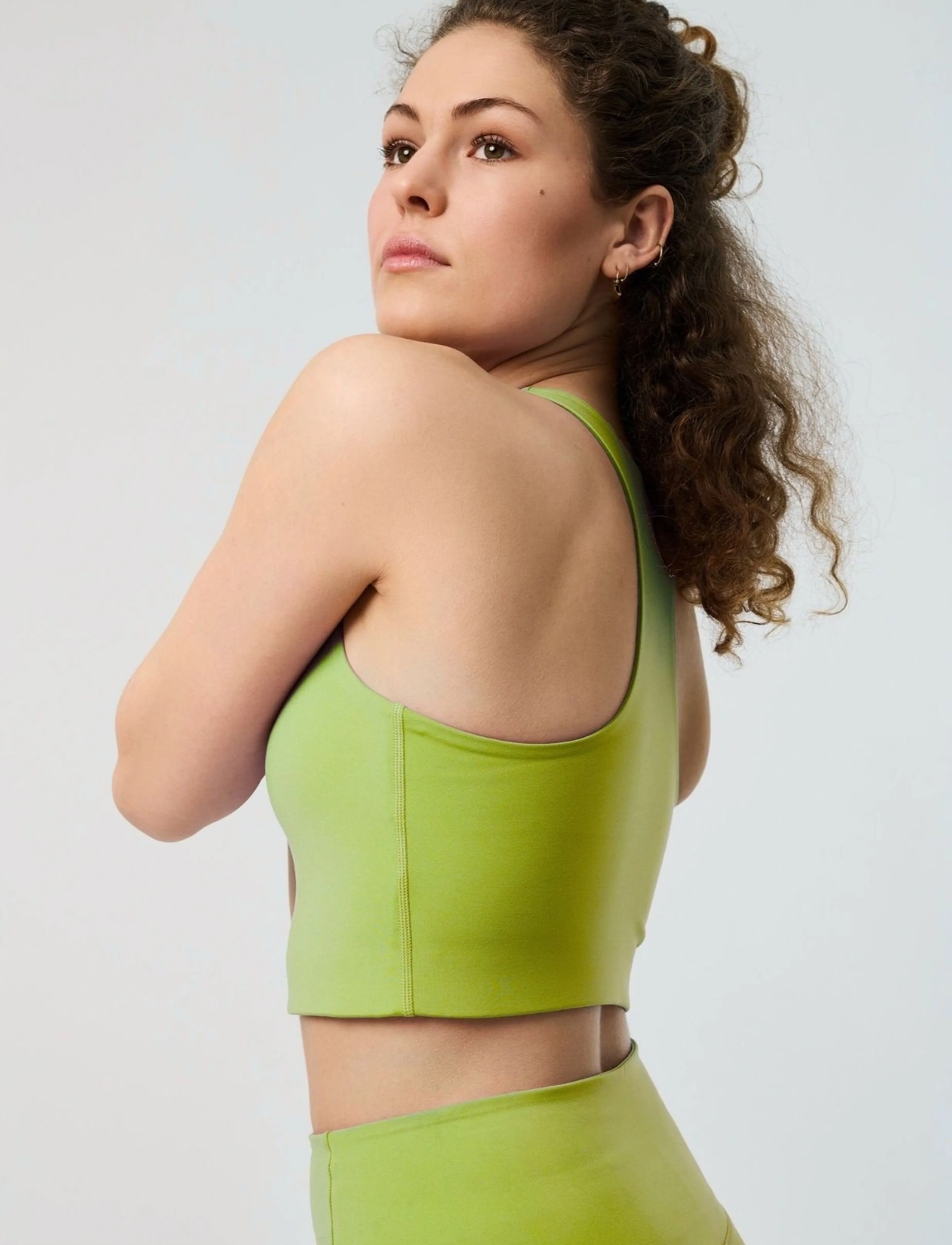Girlfriend Collective - Paloma Bra - sports bh'er: medium støtte - chartreuse - 5