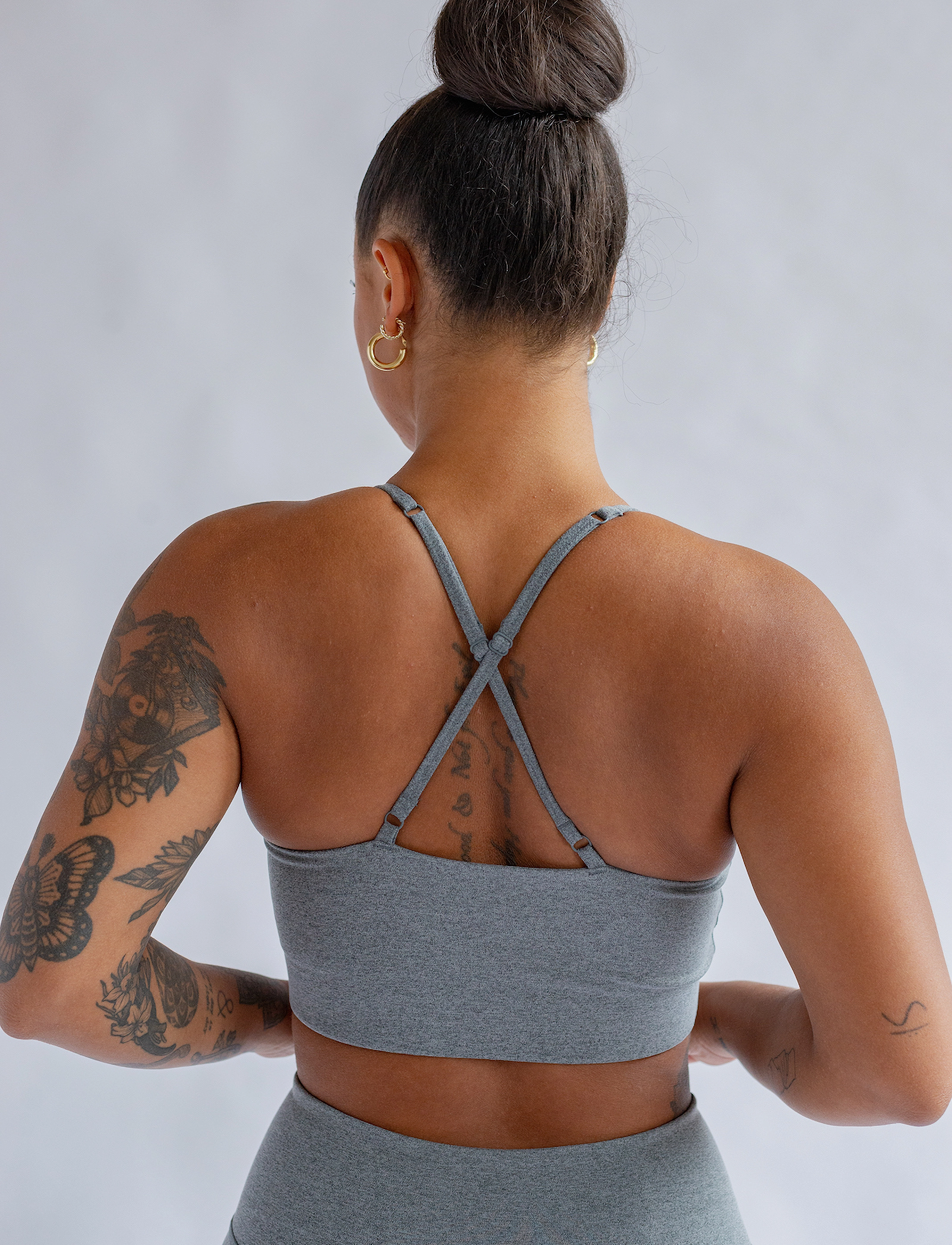 Girlfriend Collective - Float Juliet Strappy Bra - spordirinnahoidjad: madal - heather gravel - 3