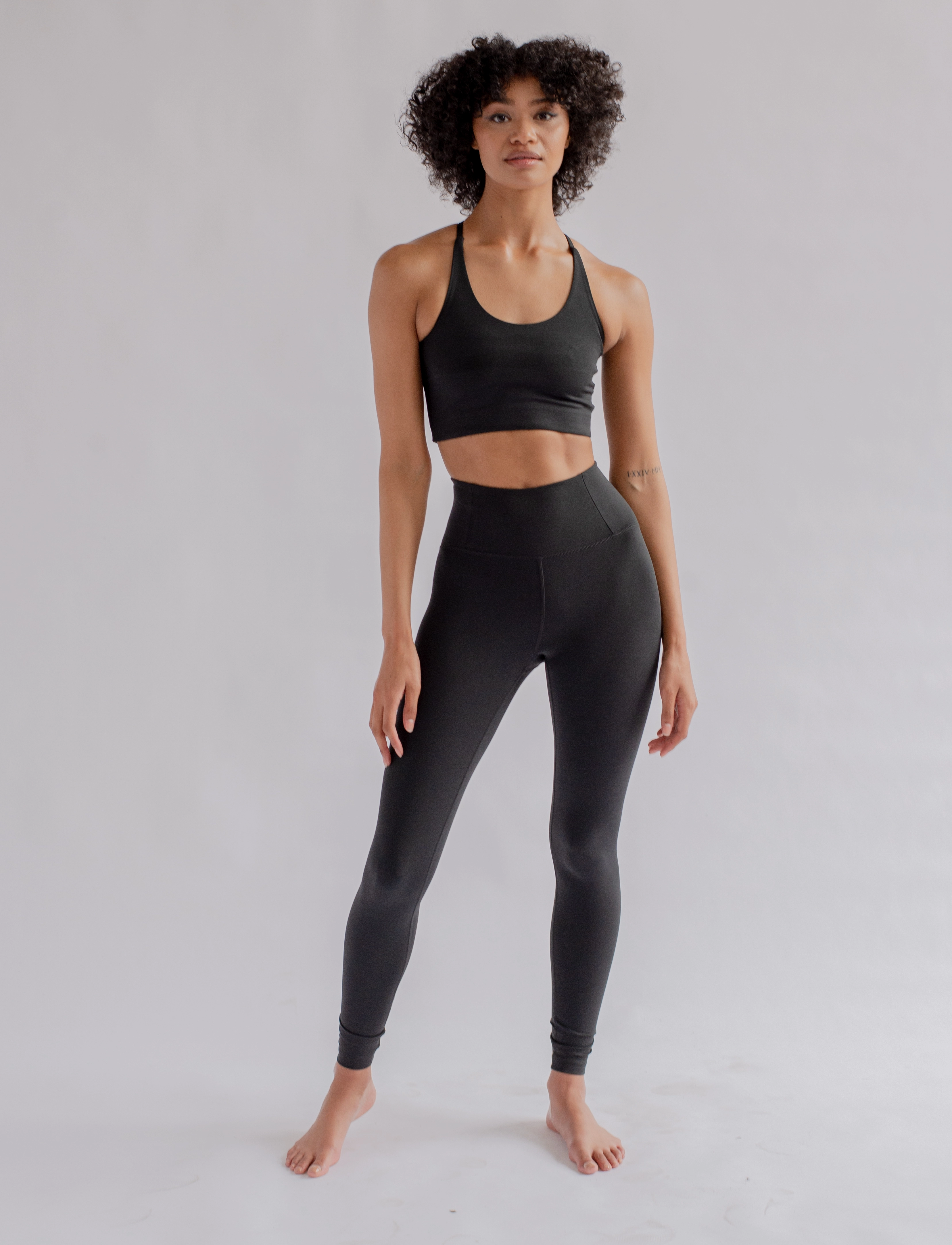 Girlfriend Collective Float Cleo Halter Bra, Kvinder, Racerback Sports BH, Sort, Str: XS