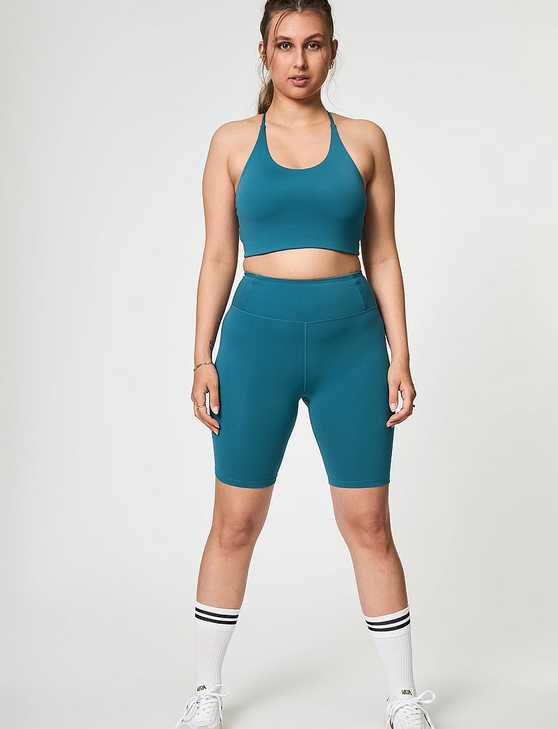 Girlfriend Collective - Float Cleo Halter Bra - låg support - dark ixia - 4