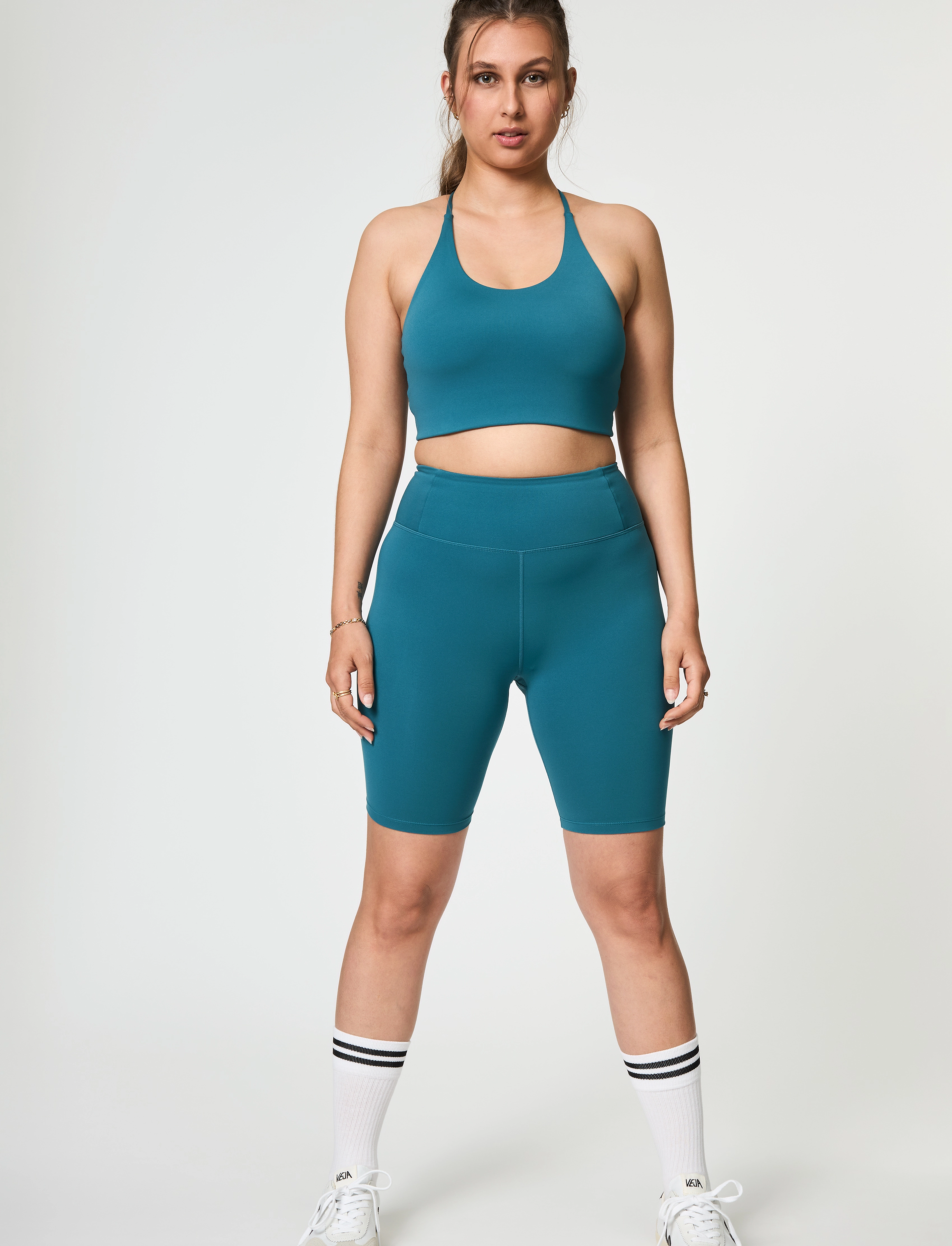Girlfriend Collective - Float Cleo Halter Bra - sports bh'er: lav støtte - dark ixia - 4