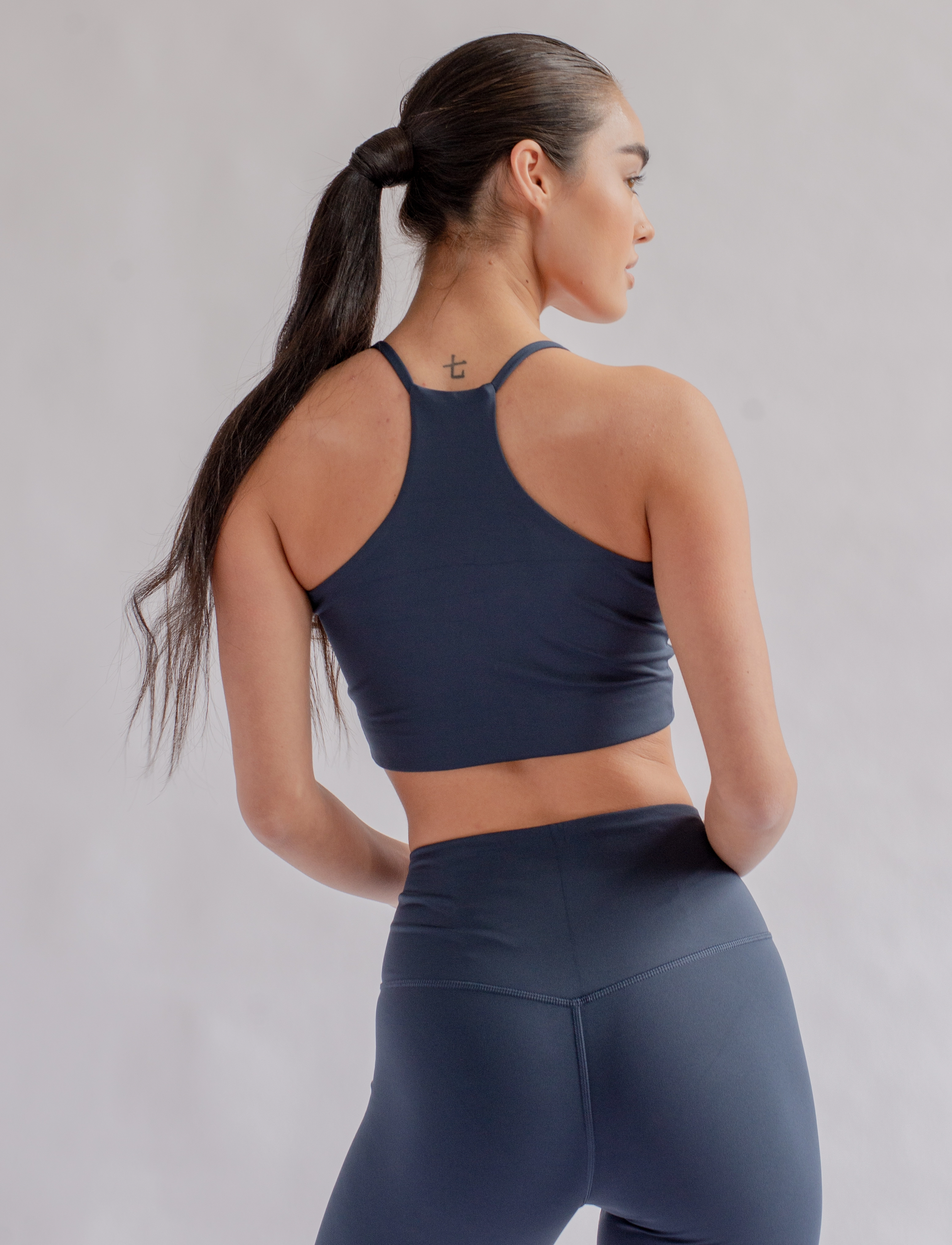 Girlfriend Collective - Float Cleo Halter Bra - sport bras: low - midnight - 3