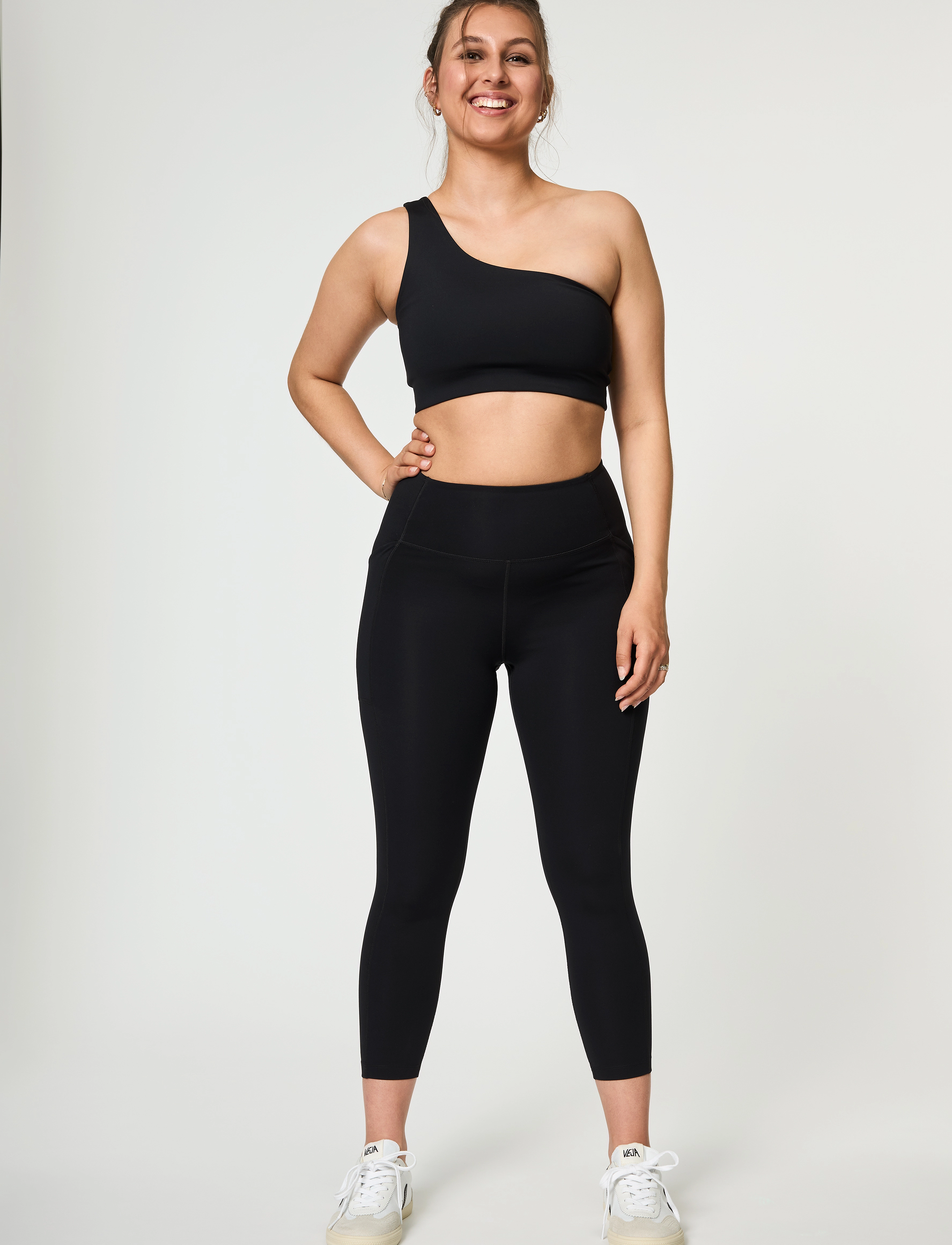 Girlfriend Collective Bianca Bra, One Shoulder bh dam – bild 9