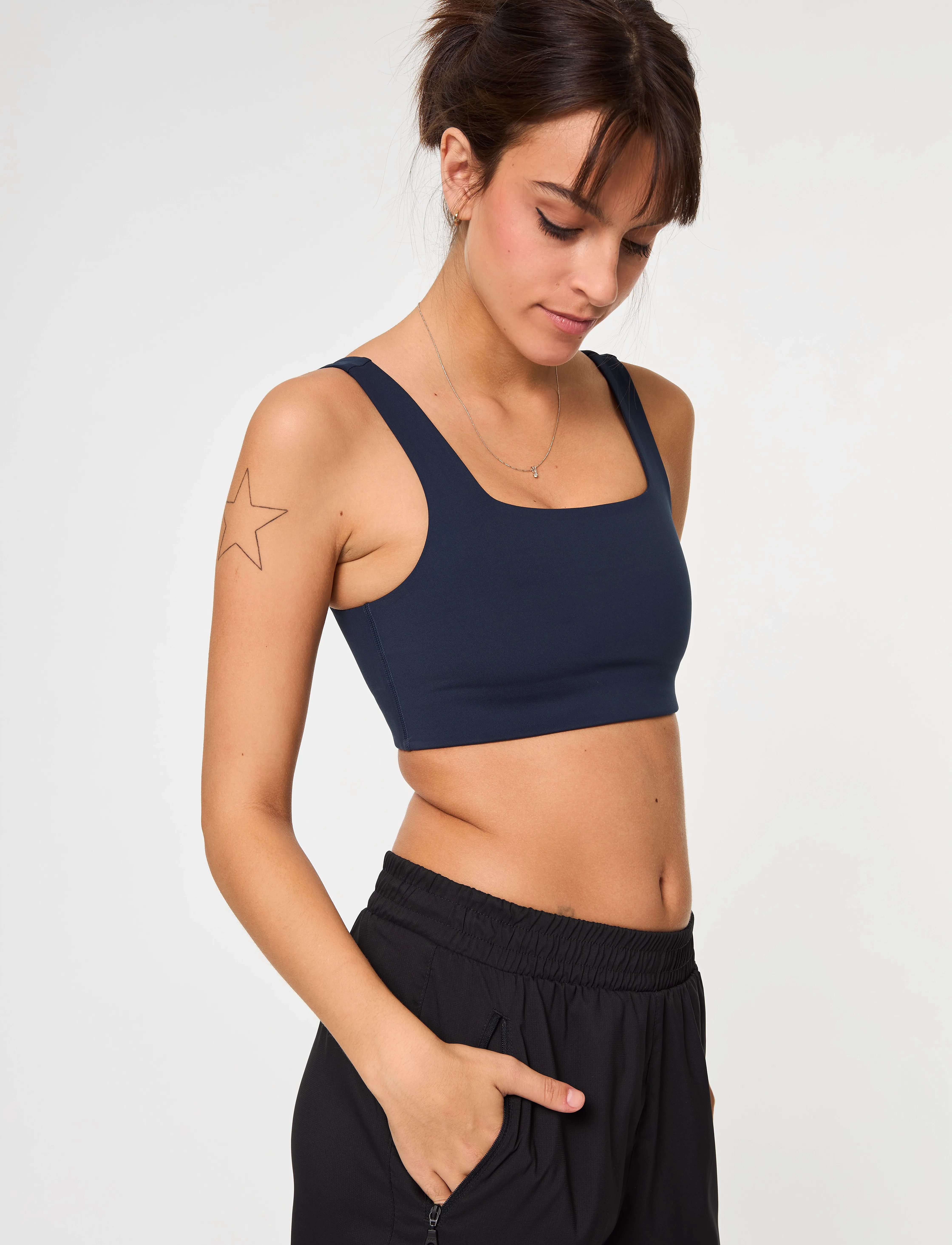 Girlfriend Collective - Tommy Bra, Square-Neck - medium support - midnight - 3