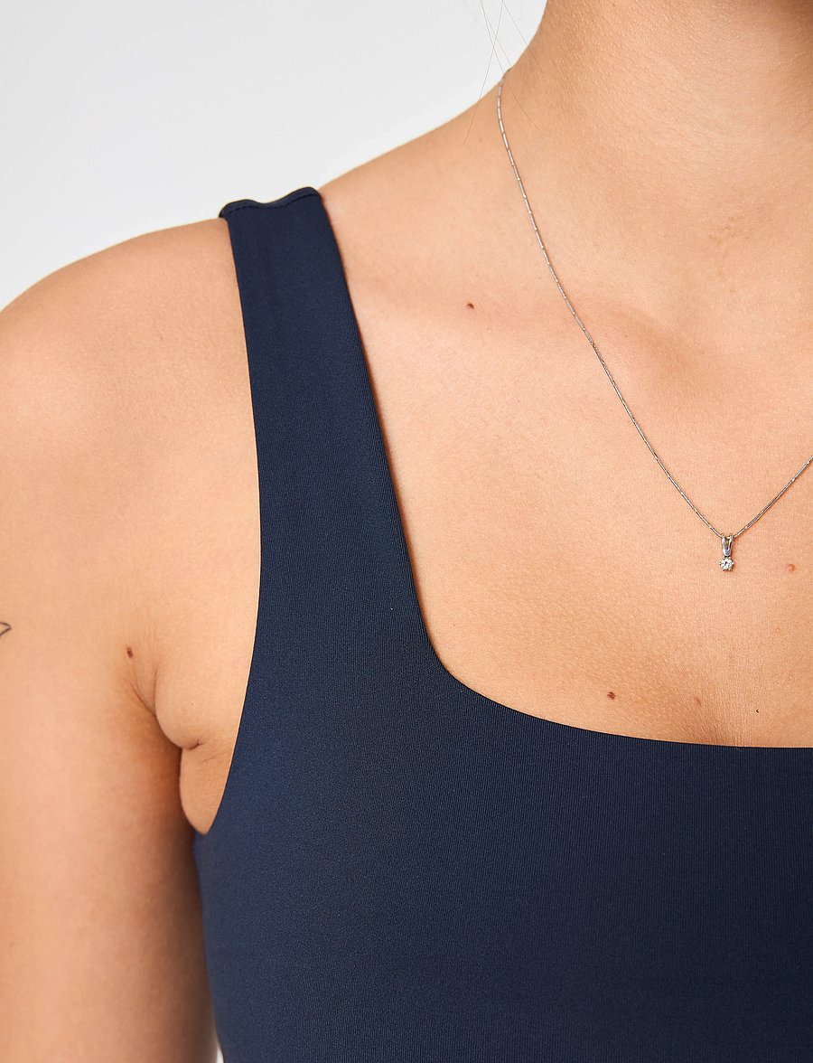 Girlfriend Collective - Tommy Bra, Square-Neck - medium support - midnight - 5