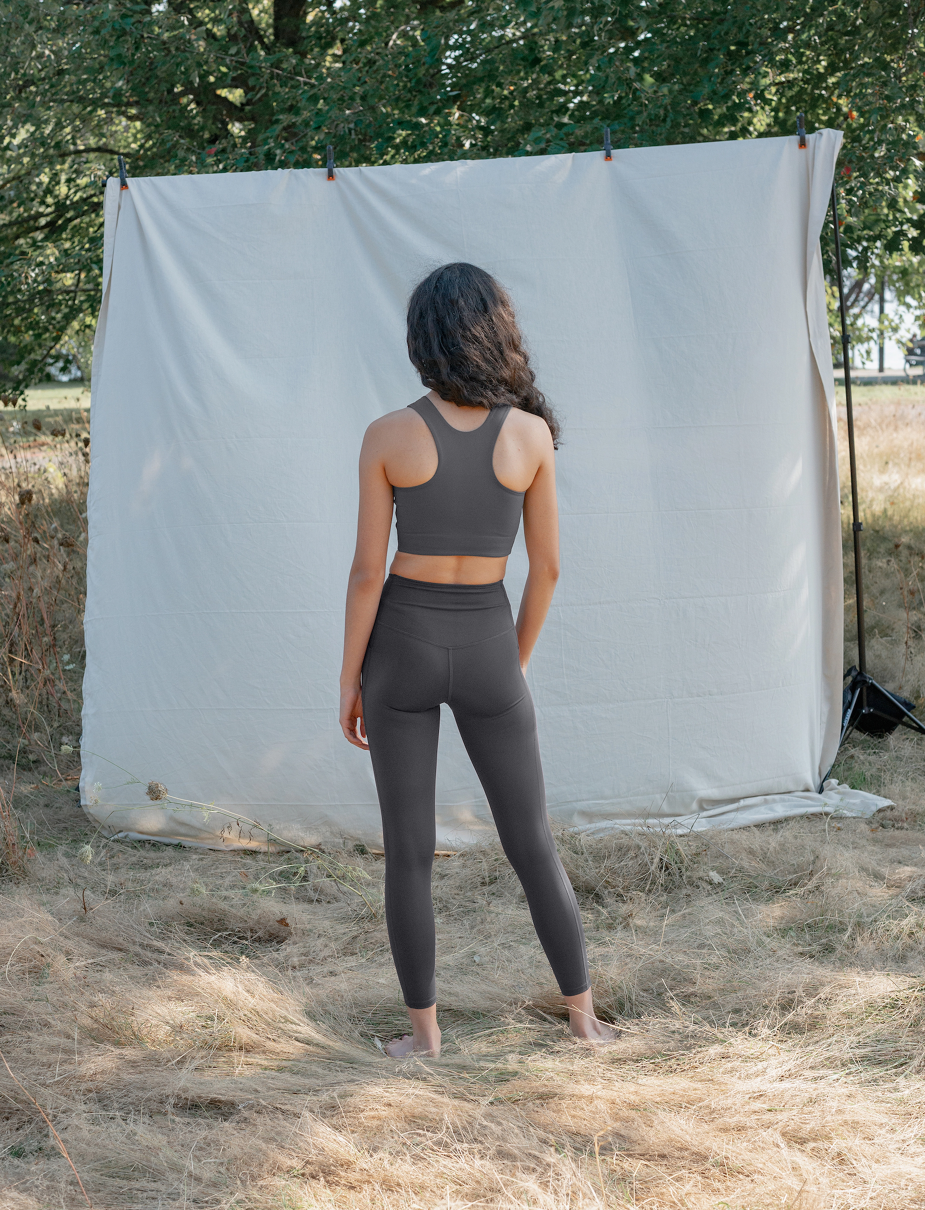 Girlfriend Collective - Dylan Bra - sports bh'er: medium støtte - moon - 5