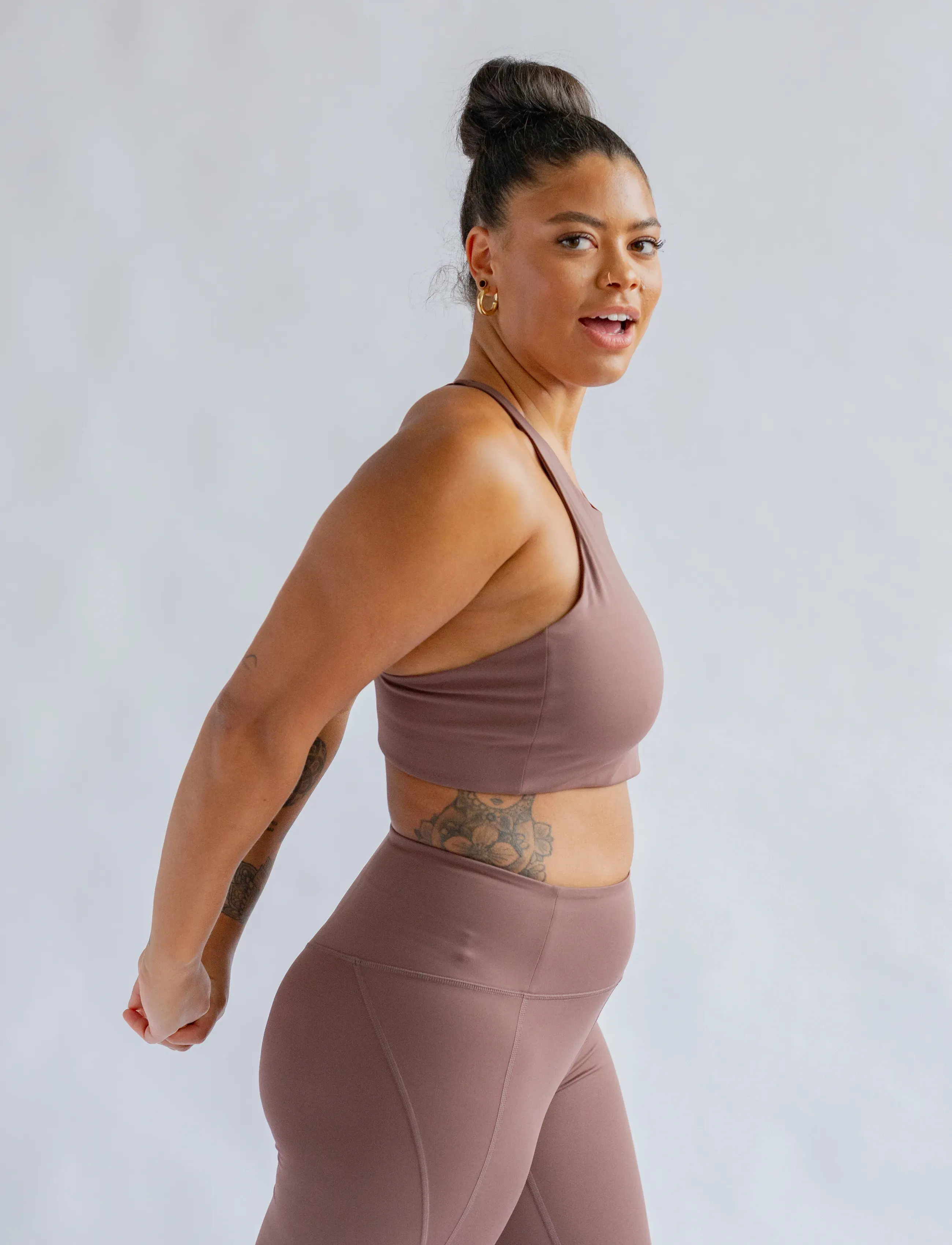 Girlfriend Collective - Dylan Bra - sports bh'er: medium støtte - storm - 4