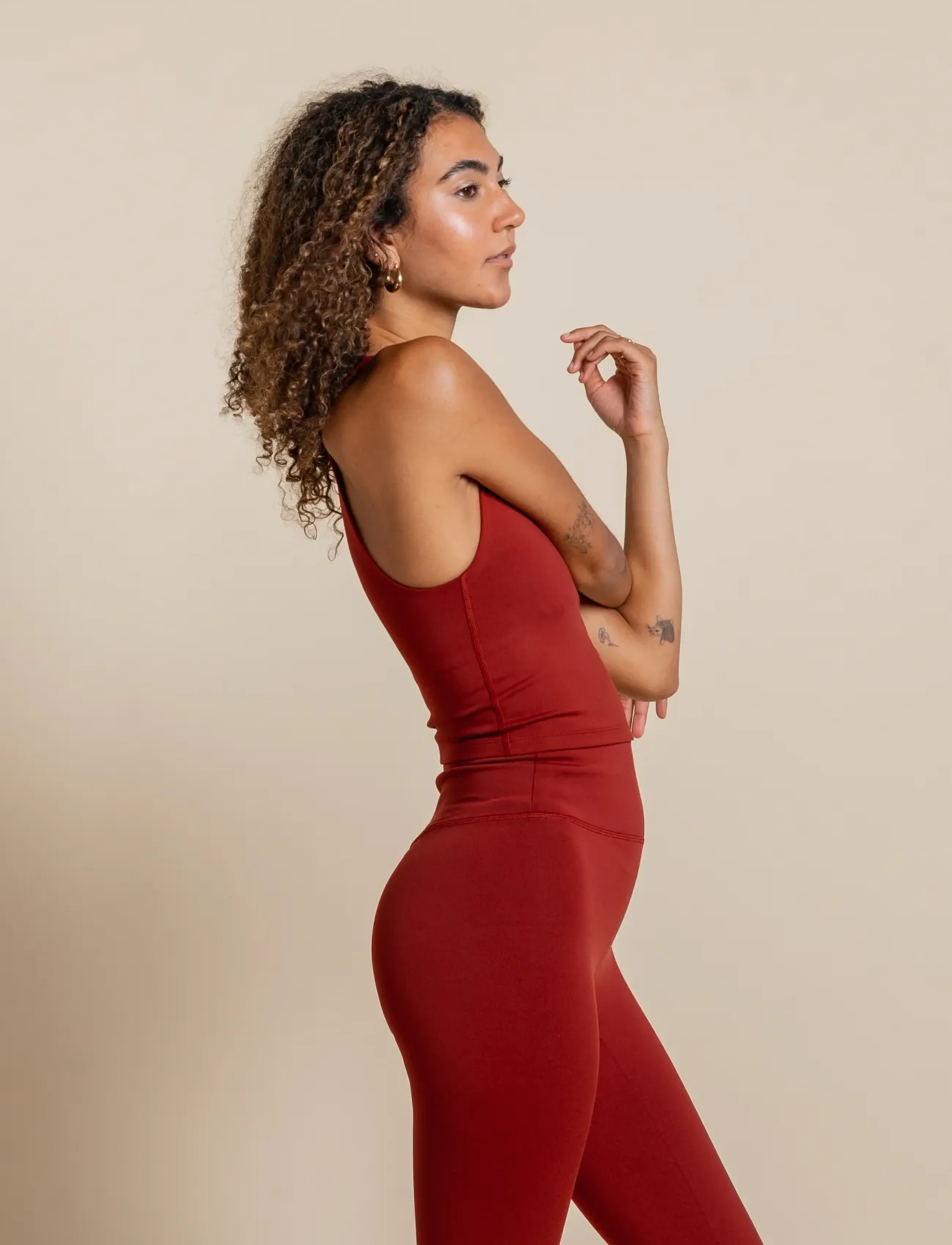 Girlfriend Collective - Luxe Scoop Tank - tank tops - bordeaux - 4
