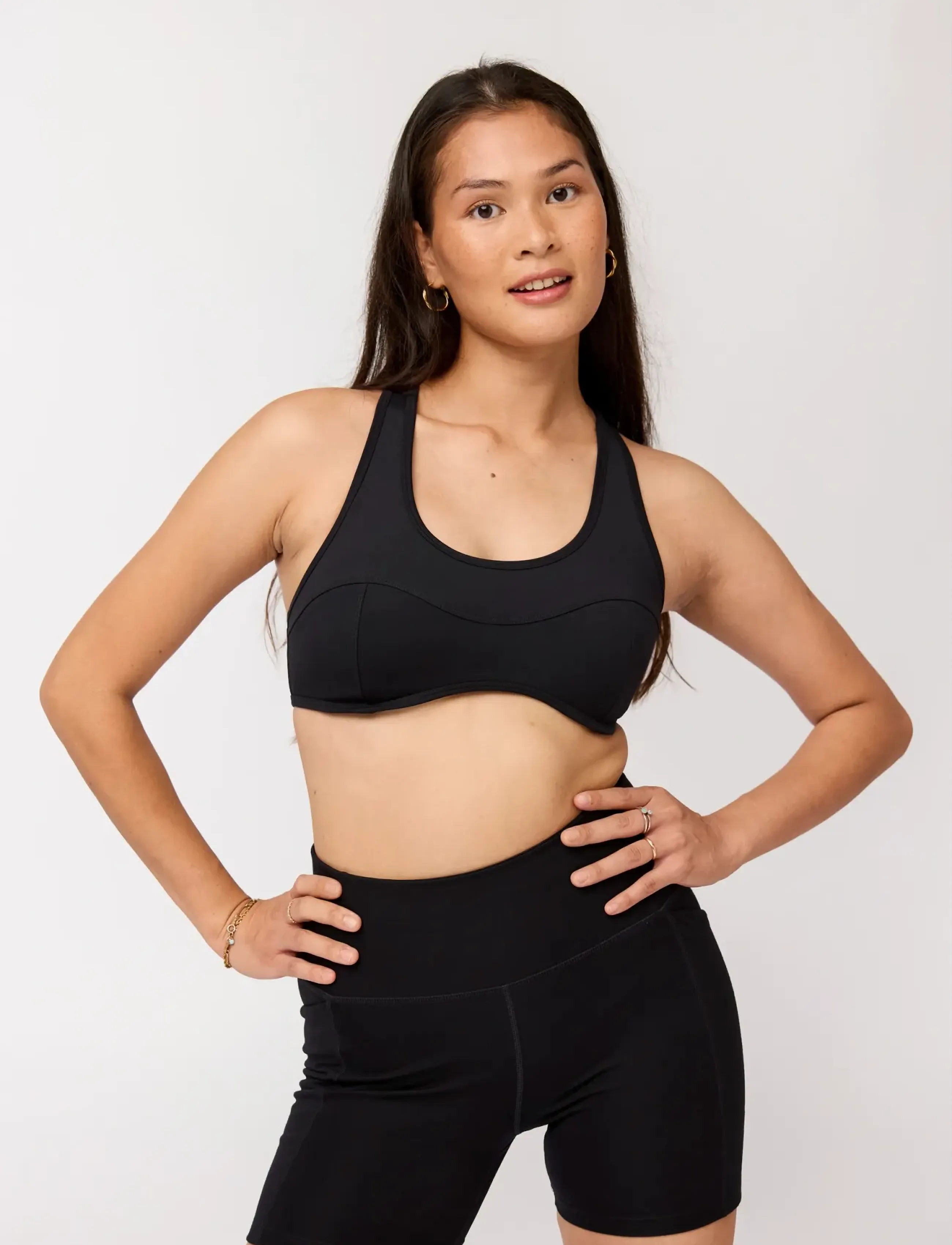 Girlfriend Collective Connie Curved Bra, Kvinder, Racerback Sports-bh, Sort, Str: L
