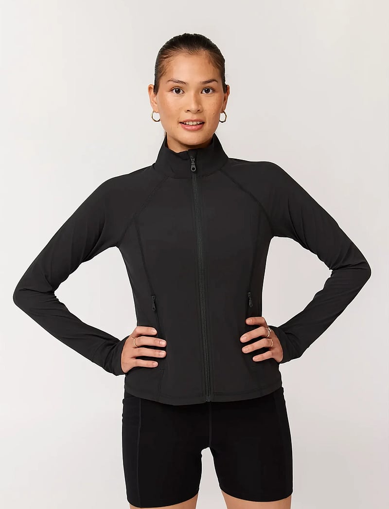 Girlfriend Collective - Estrella Fitted Run Jacket - friluftsjakker - black - 0
