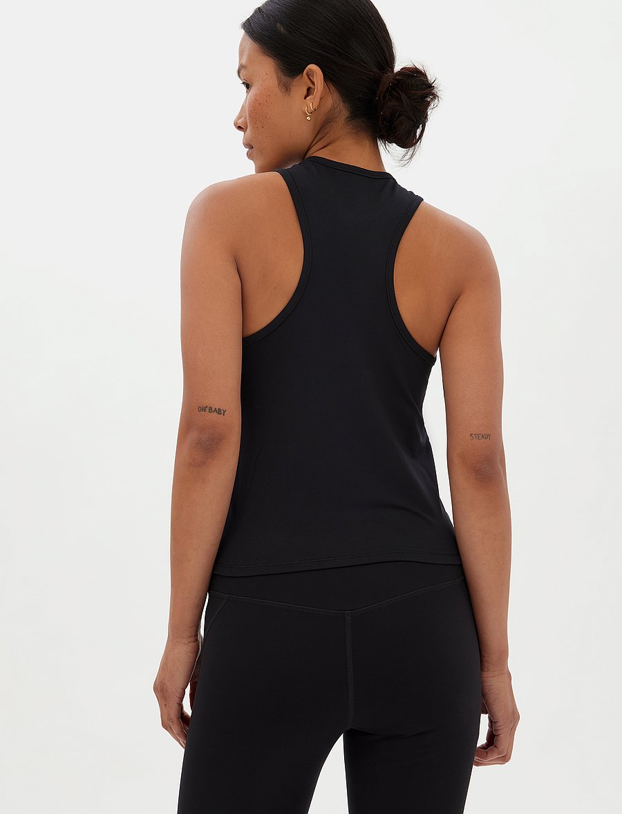 Girlfriend Collective - Reset Train Relaxed Tank - tank tops - black - 5