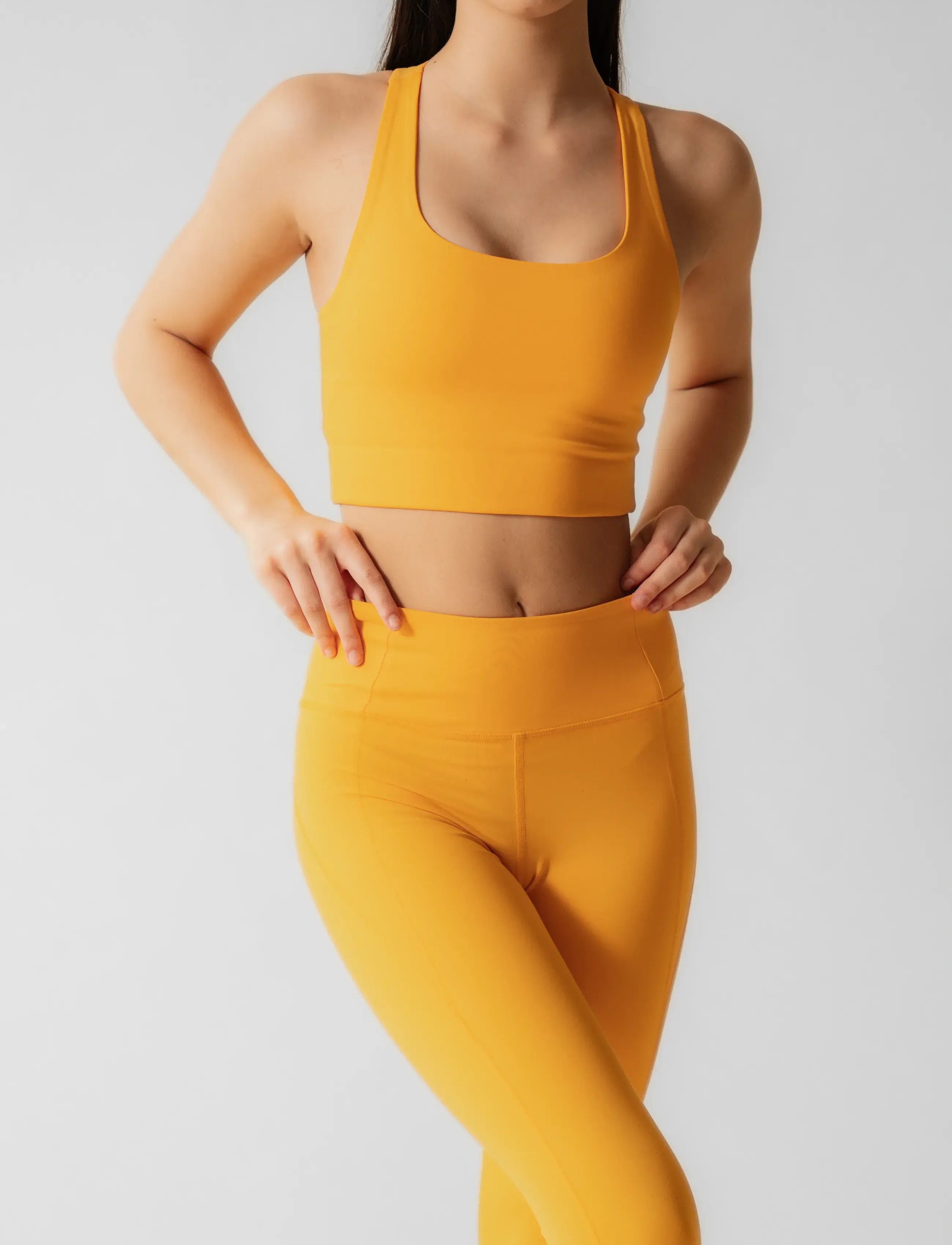 Girlfriend Collective - Compressive High-Rise Legging, Long - fuld længde - golden glow - 5