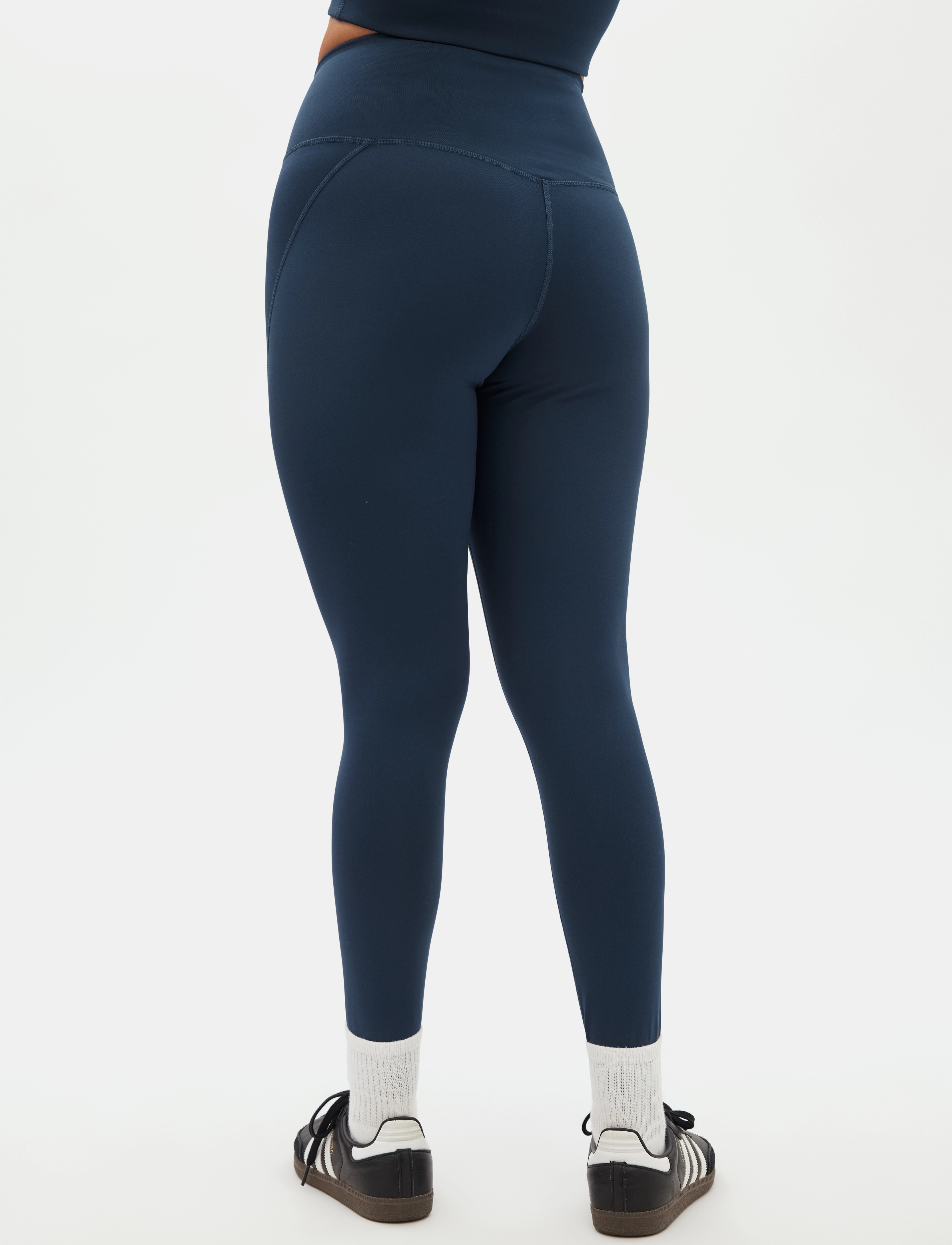 Girlfriend Collective - Compressive High-Rise Legging, Long - volle länge - midnight - 4