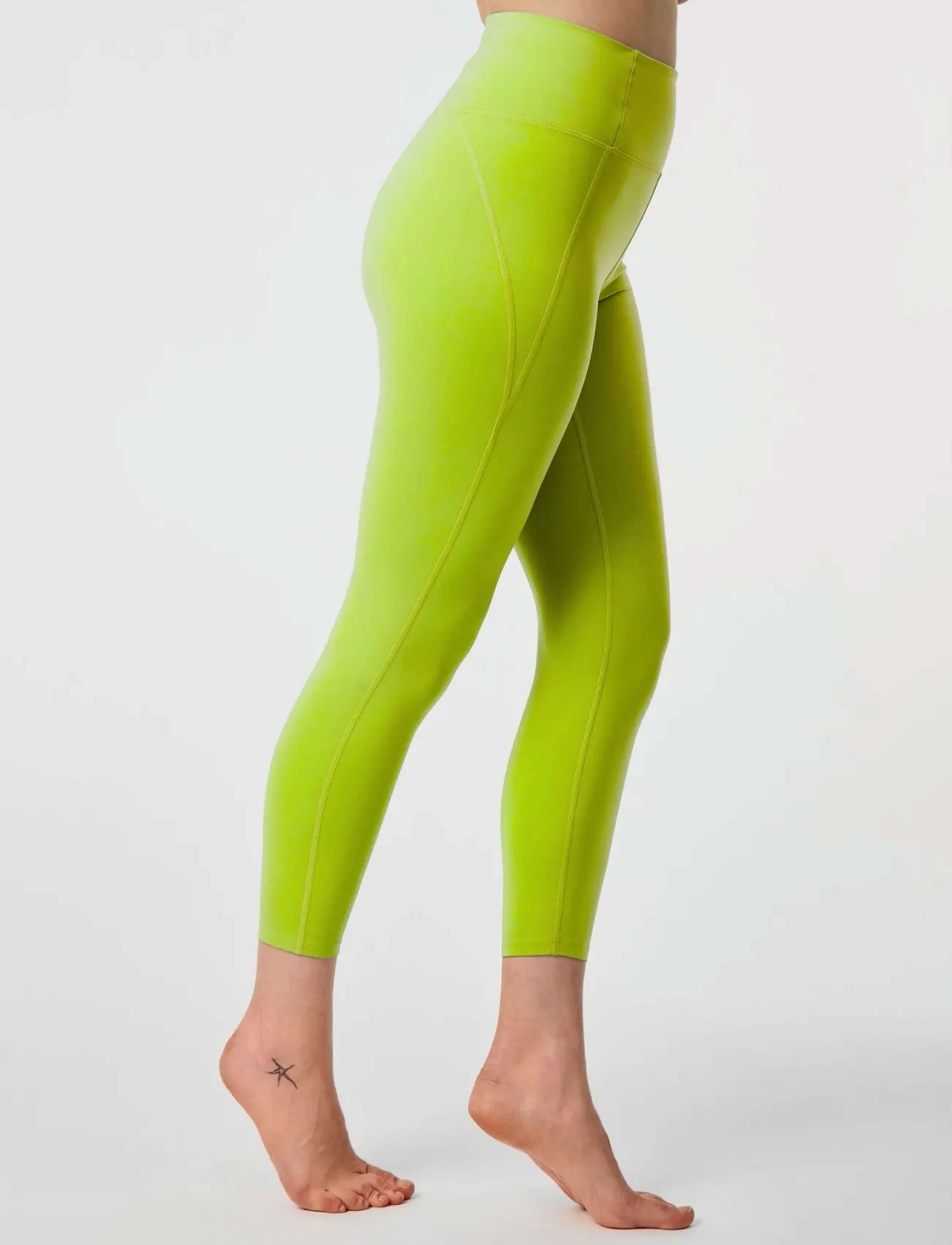 Girlfriend Collective - Compressive High-Rise Legging, 7/8 - 7/8 længde - chartreuse - 4