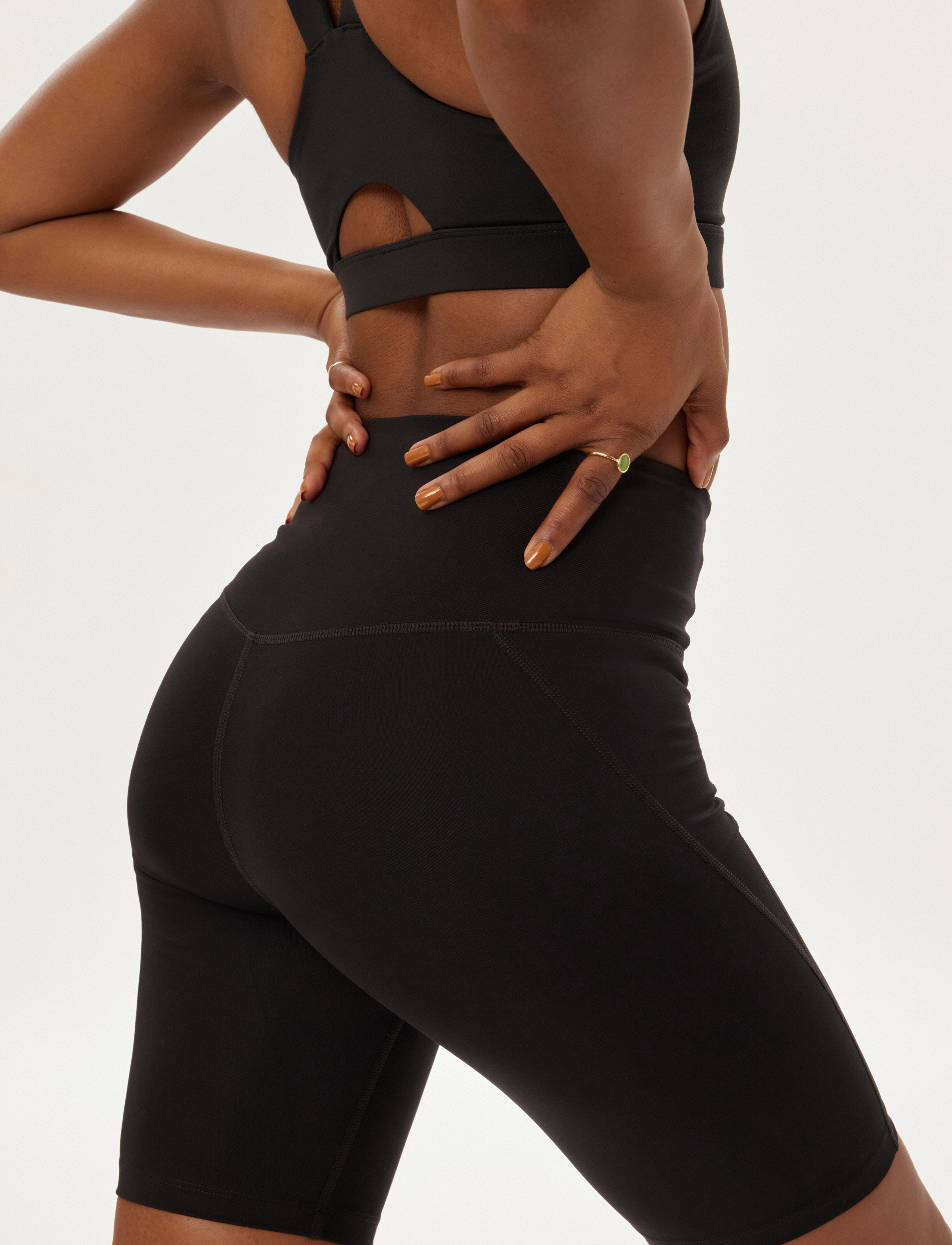 Girlfriend Collective - Compressive High-Rise Bike Shorts - training shorts - black - 5
