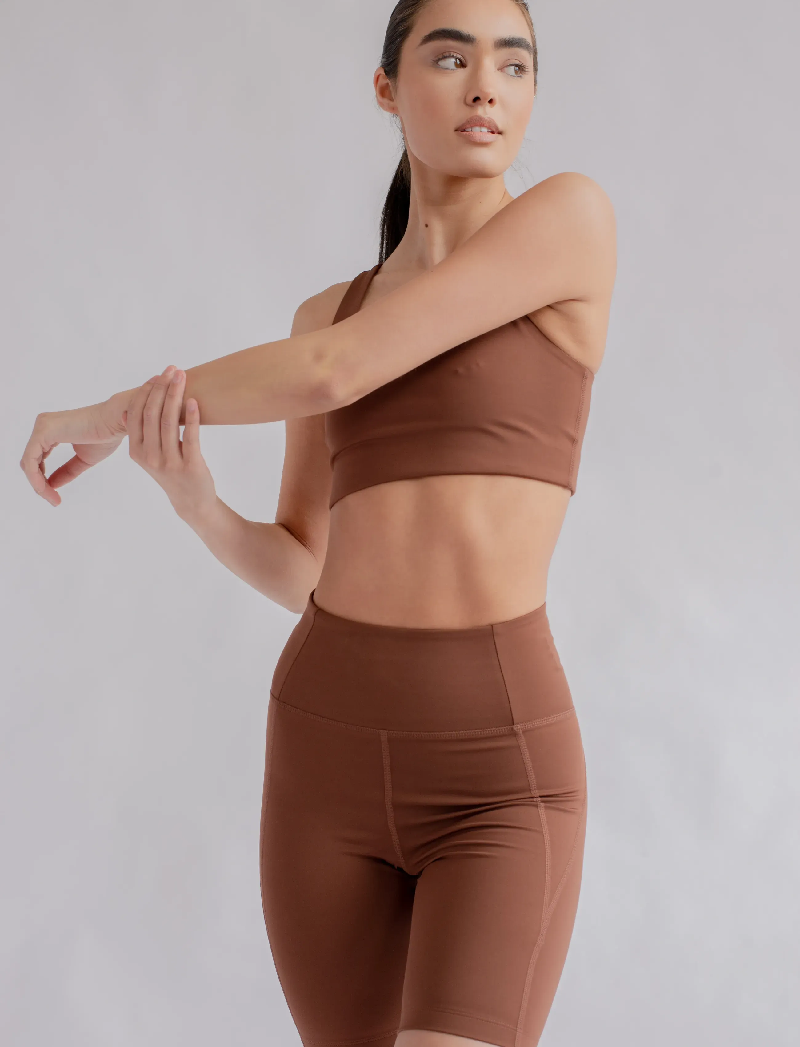 Girlfriend Collective - Compressive High-Rise Bike Shorts - laveste priser - earth - 3