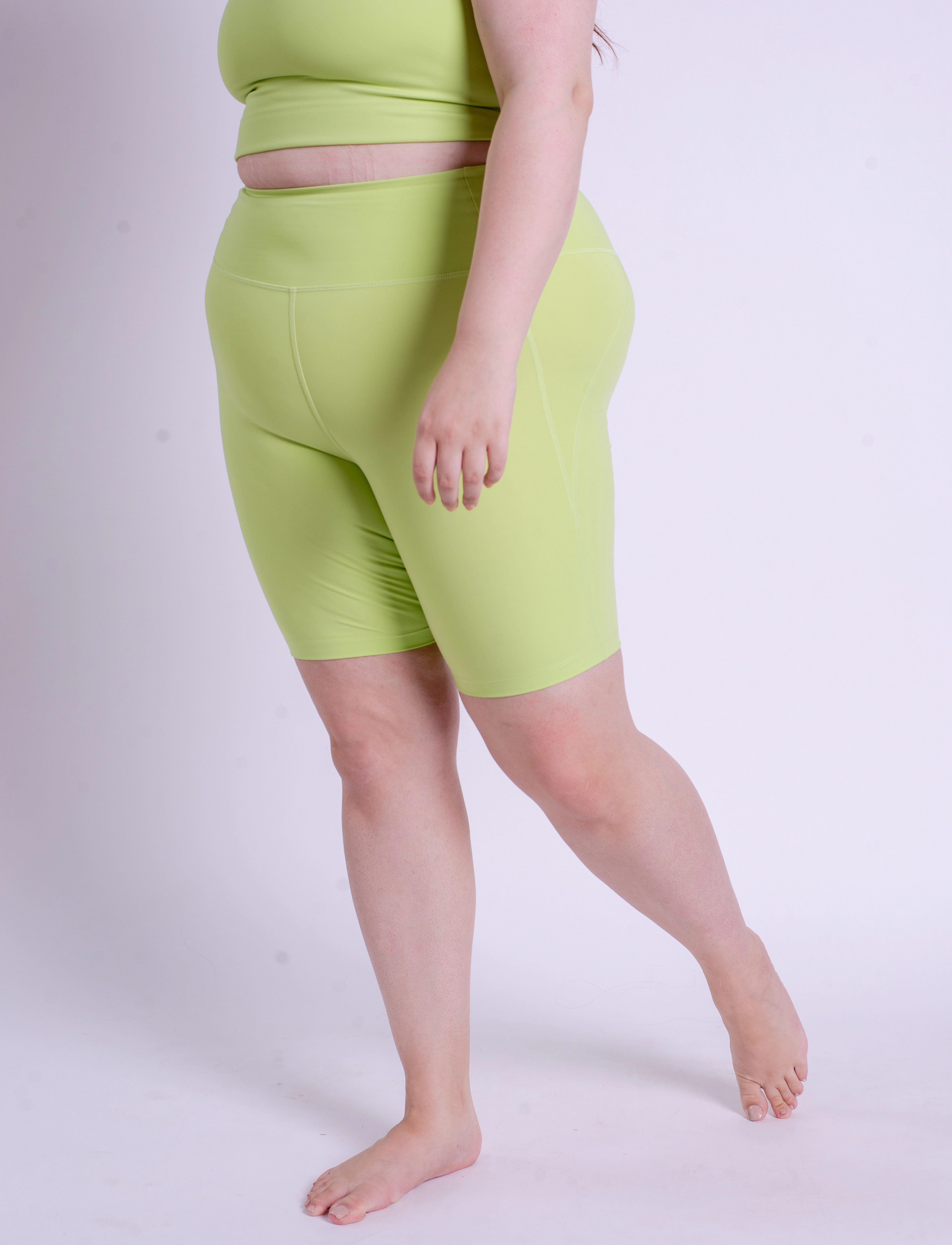 Girlfriend Collective - Compressive High-Rise Bike Shorts - laveste priser - key lime - 4