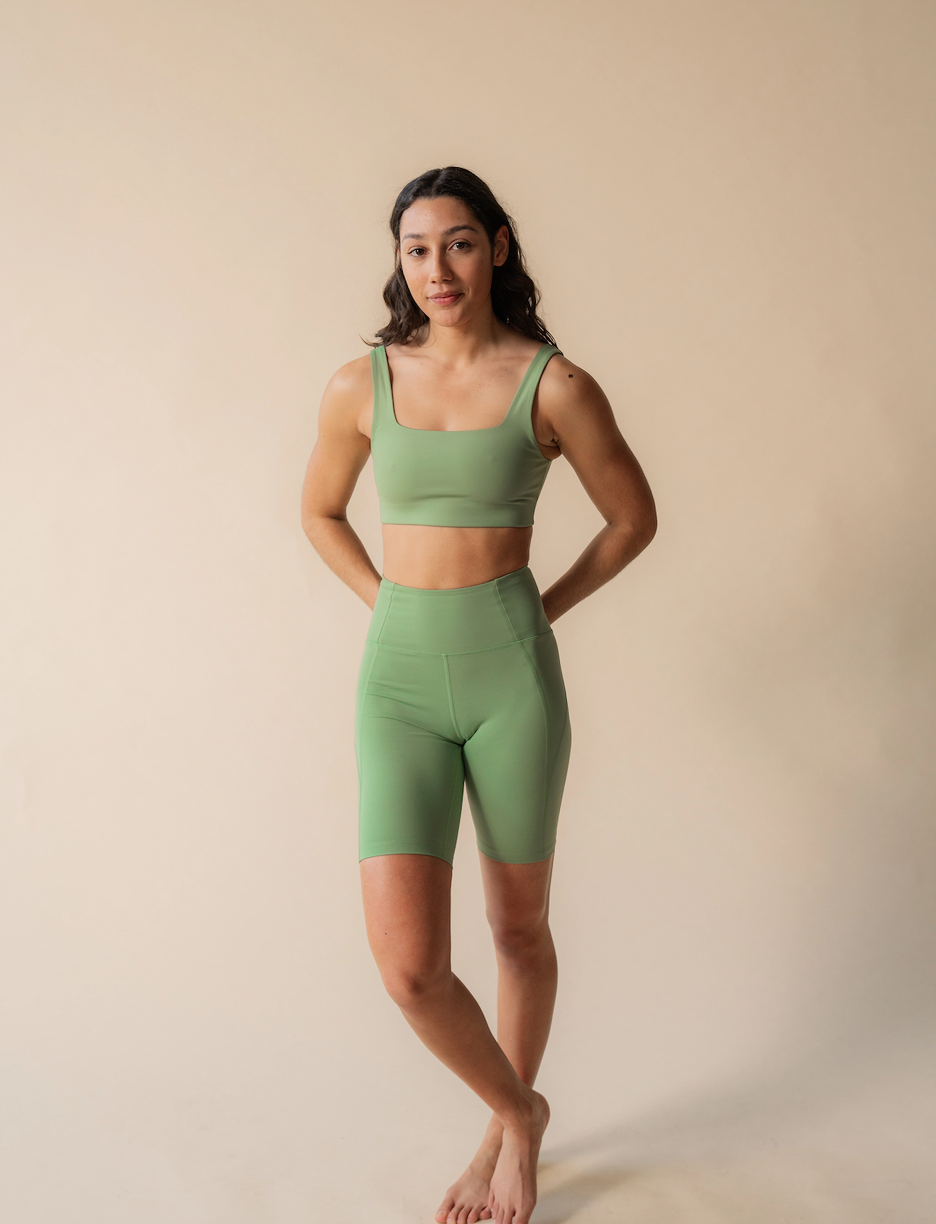 Girlfriend Collective - Compressive High-Rise Bike Shorts - trainings-shorts - mantis - 0