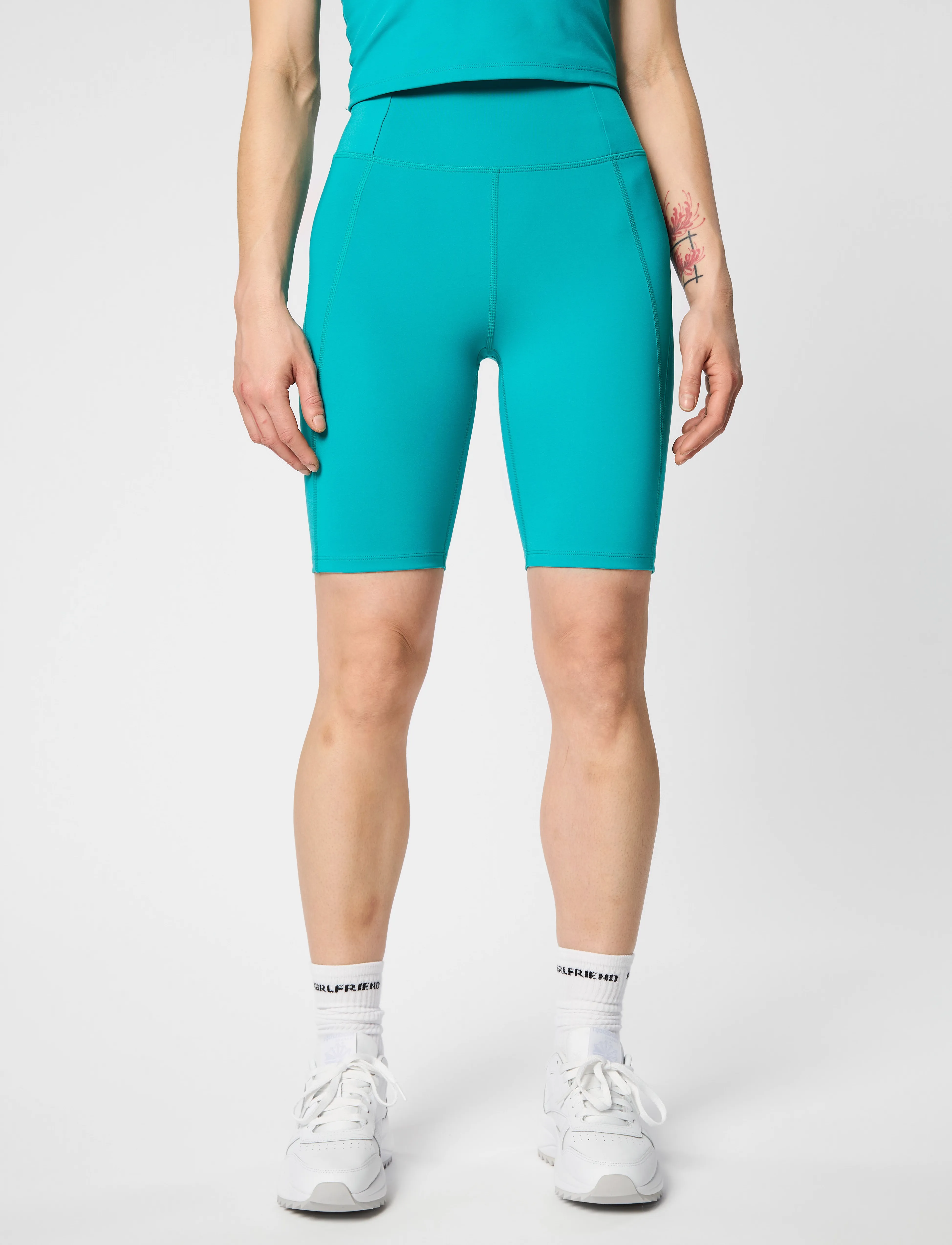 Girlfriend Collective - Compressive High-Rise Bike Shorts - laveste priser - peacock - 5