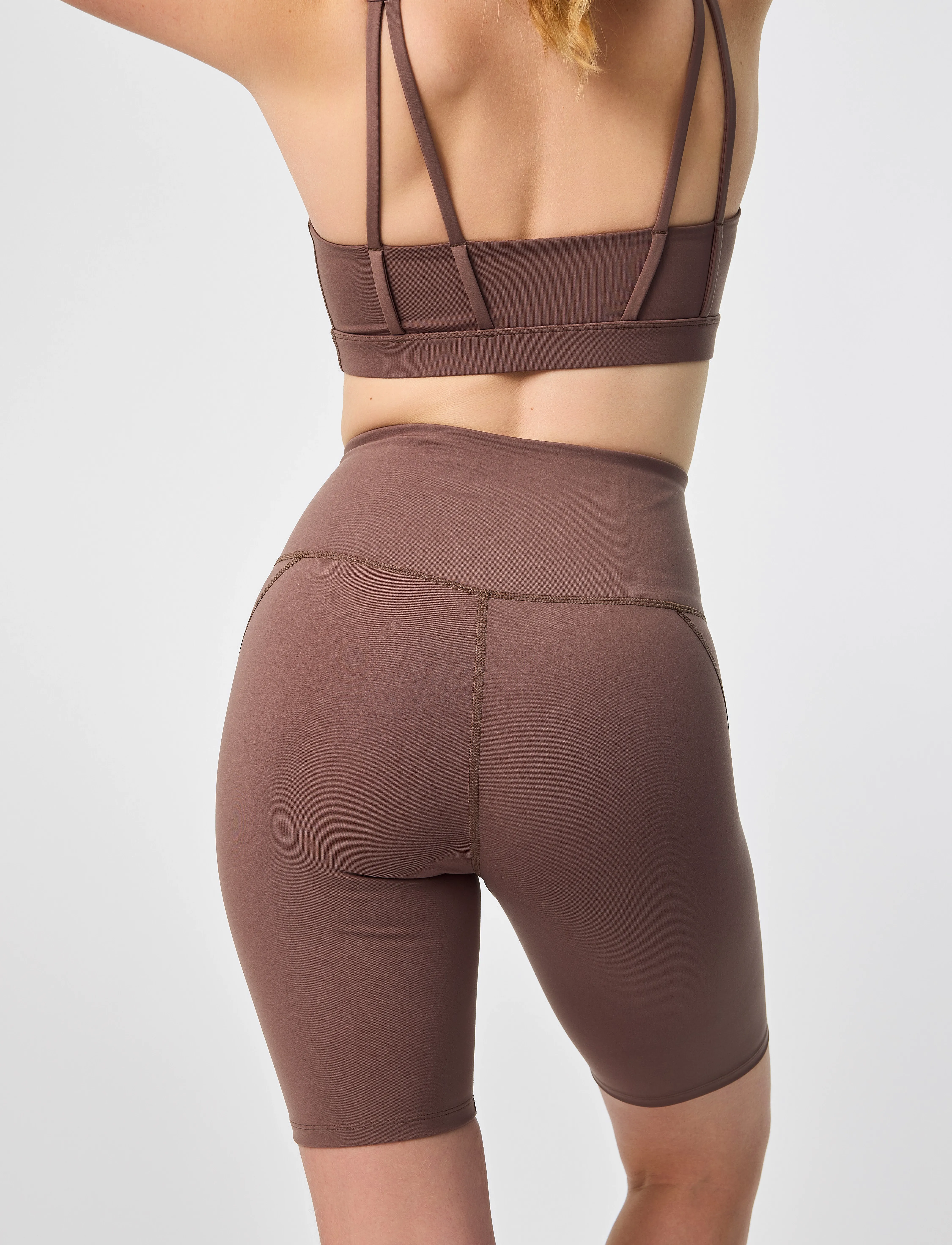Girlfriend Collective - Compressive High-Rise Bike Shorts - laveste priser - porcini - 5
