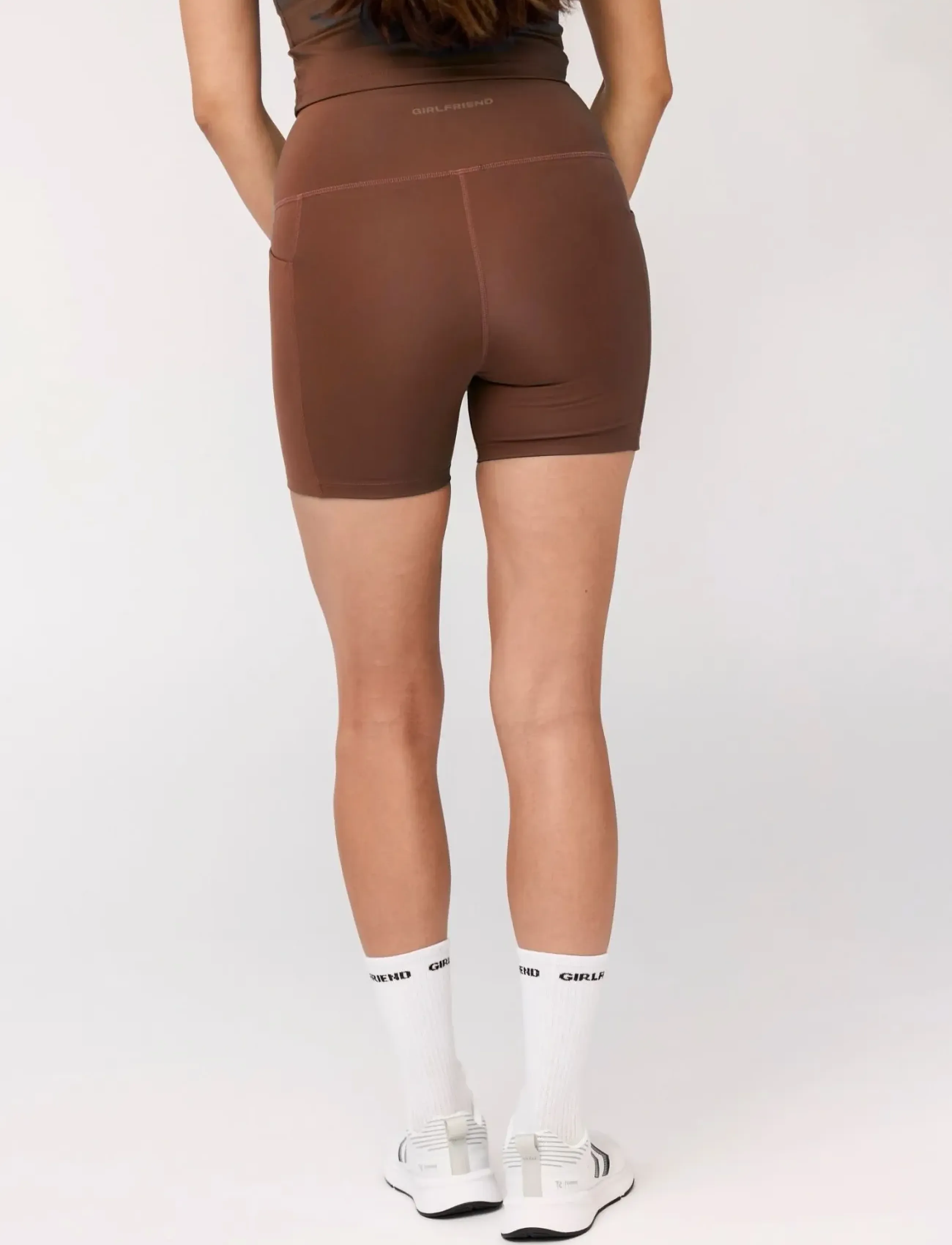 Girlfriend Collective - Compressive High-Rise Run Shorts - træningsshorts - earth - 5