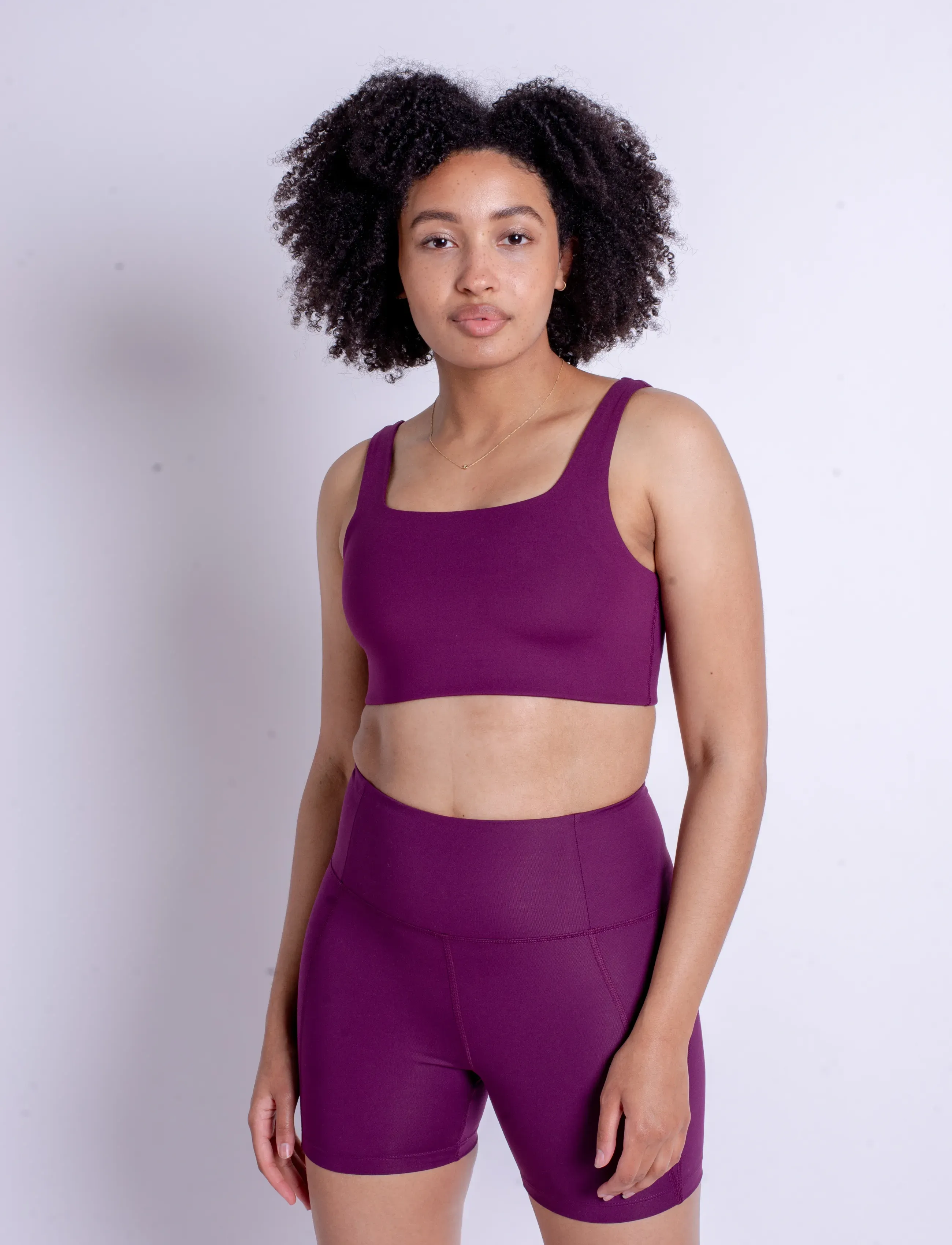 Girlfriend Collective - Compressive High-Rise Run Shorts - træningsshorts - plum - 3