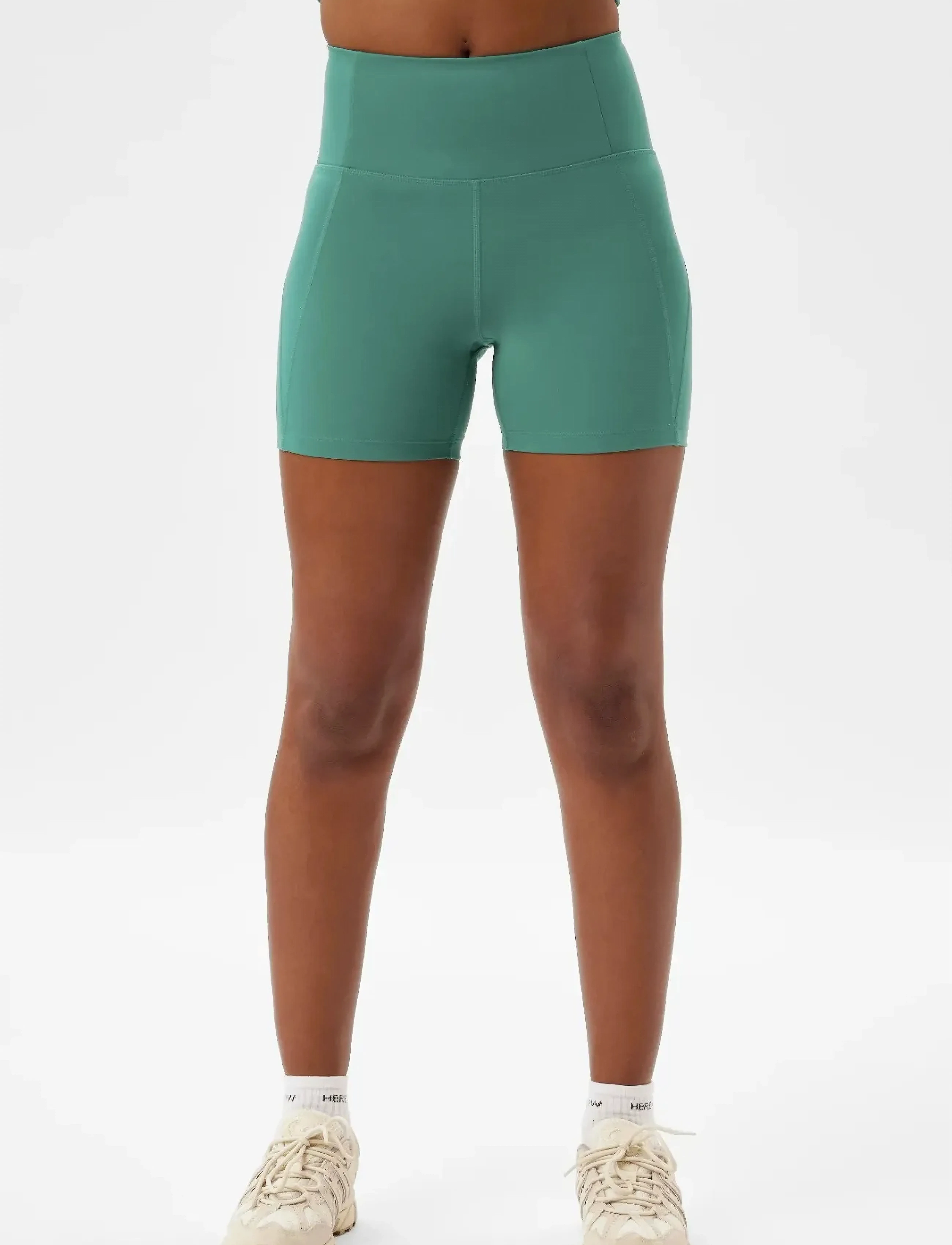 Girlfriend Collective - Compressive High-Rise Run Shorts - trainingsshorts - tropic - 3