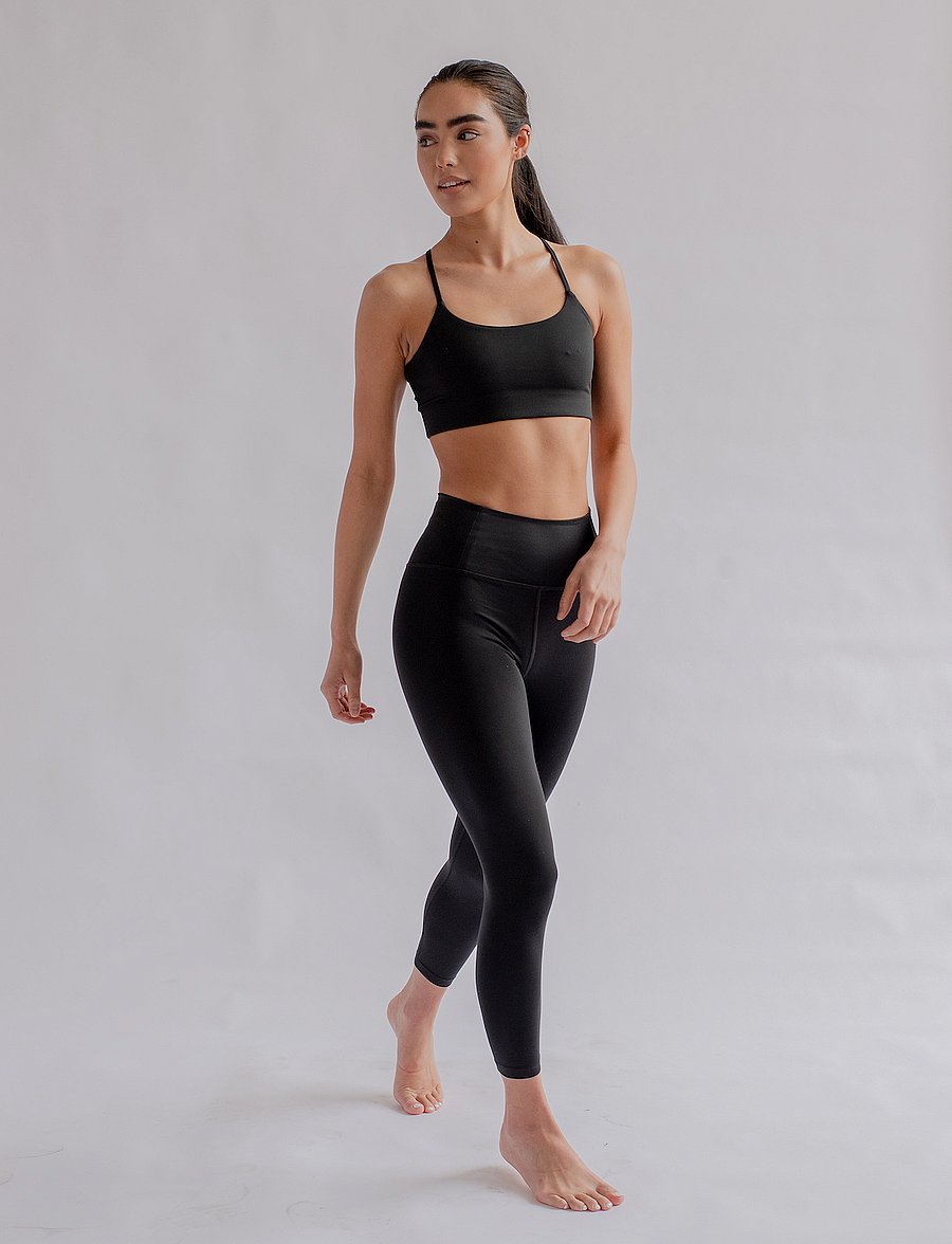 Girlfriend Collective - Float High-Rise Legging, 7/8 - 7/8 pikkus - black - 4