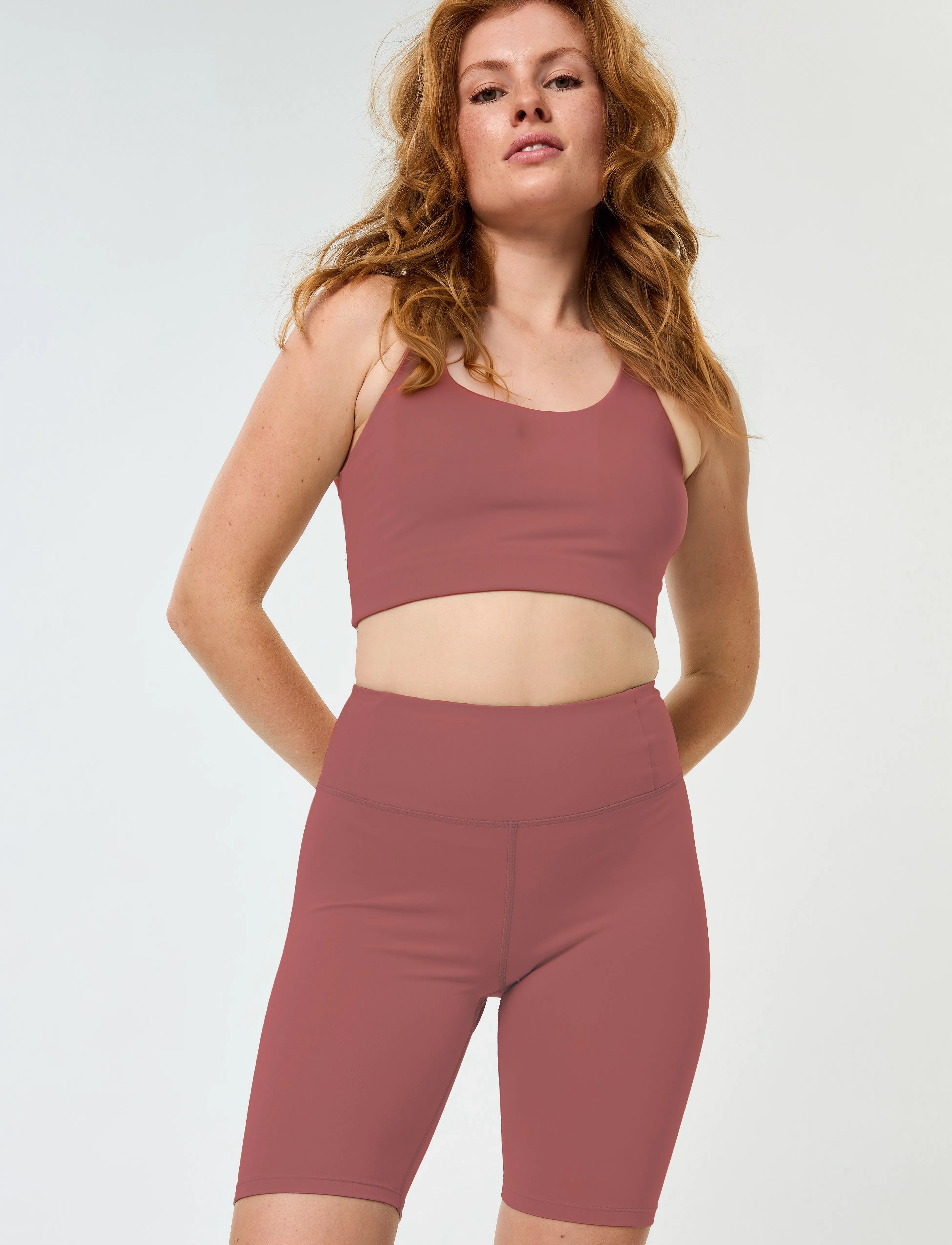 Girlfriend Collective - Float High-Rise Bike Shorts - träningsshorts - fig - 3