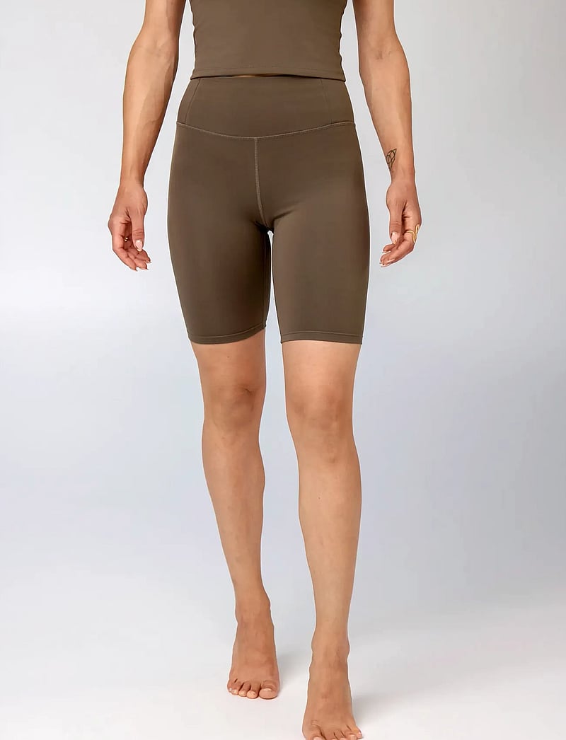 Girlfriend Collective - Float High-Rise Bike Shorts - træningsshorts - mink - 0