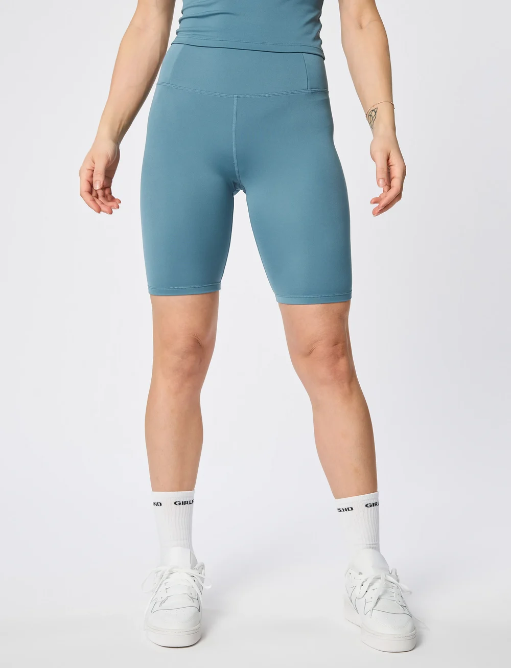 Girlfriend Collective - Float High-Rise Bike Shorts - bikershorts - wave - 3