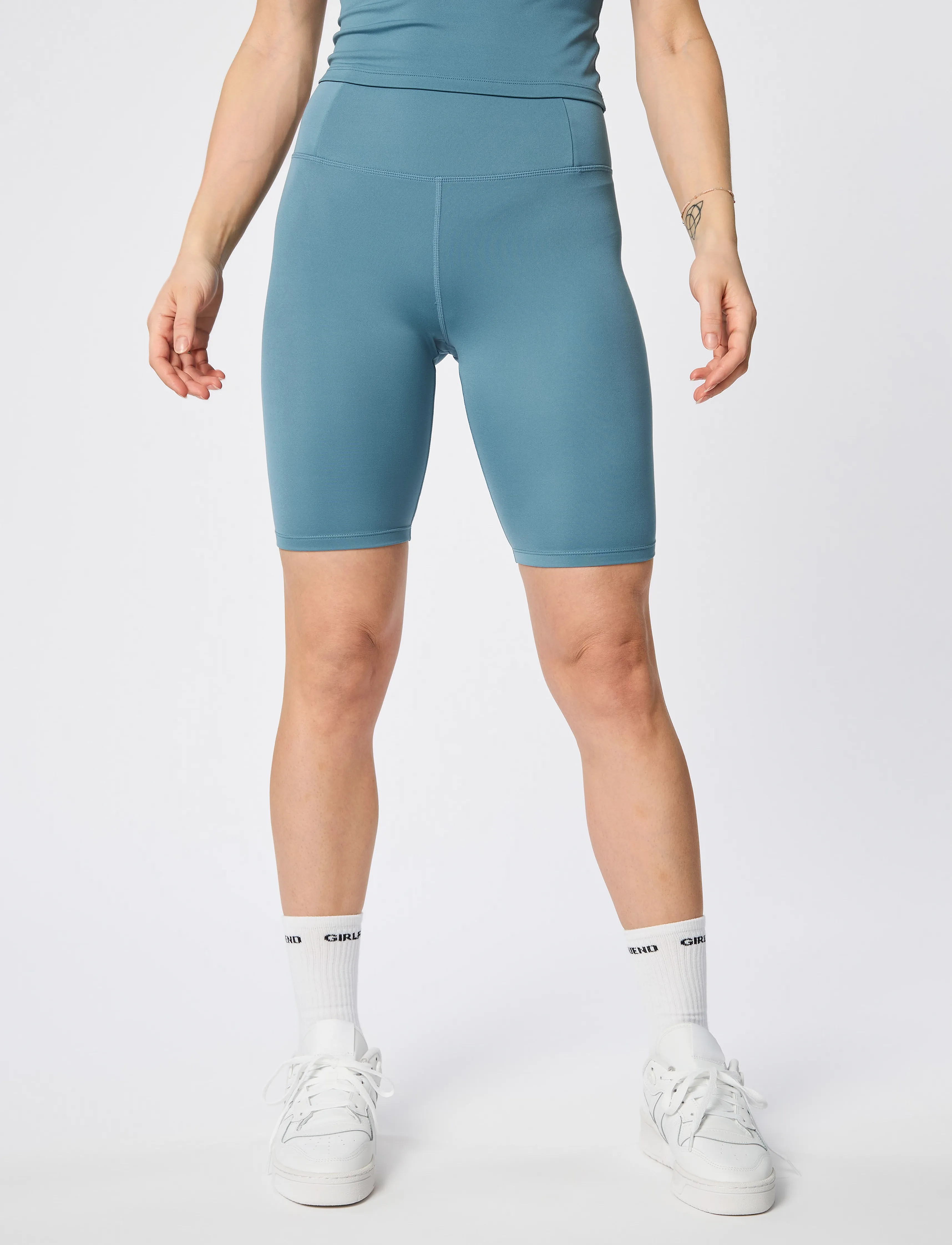 Girlfriend Collective - Float High-Rise Bike Shorts - træningsshorts - wave - 3